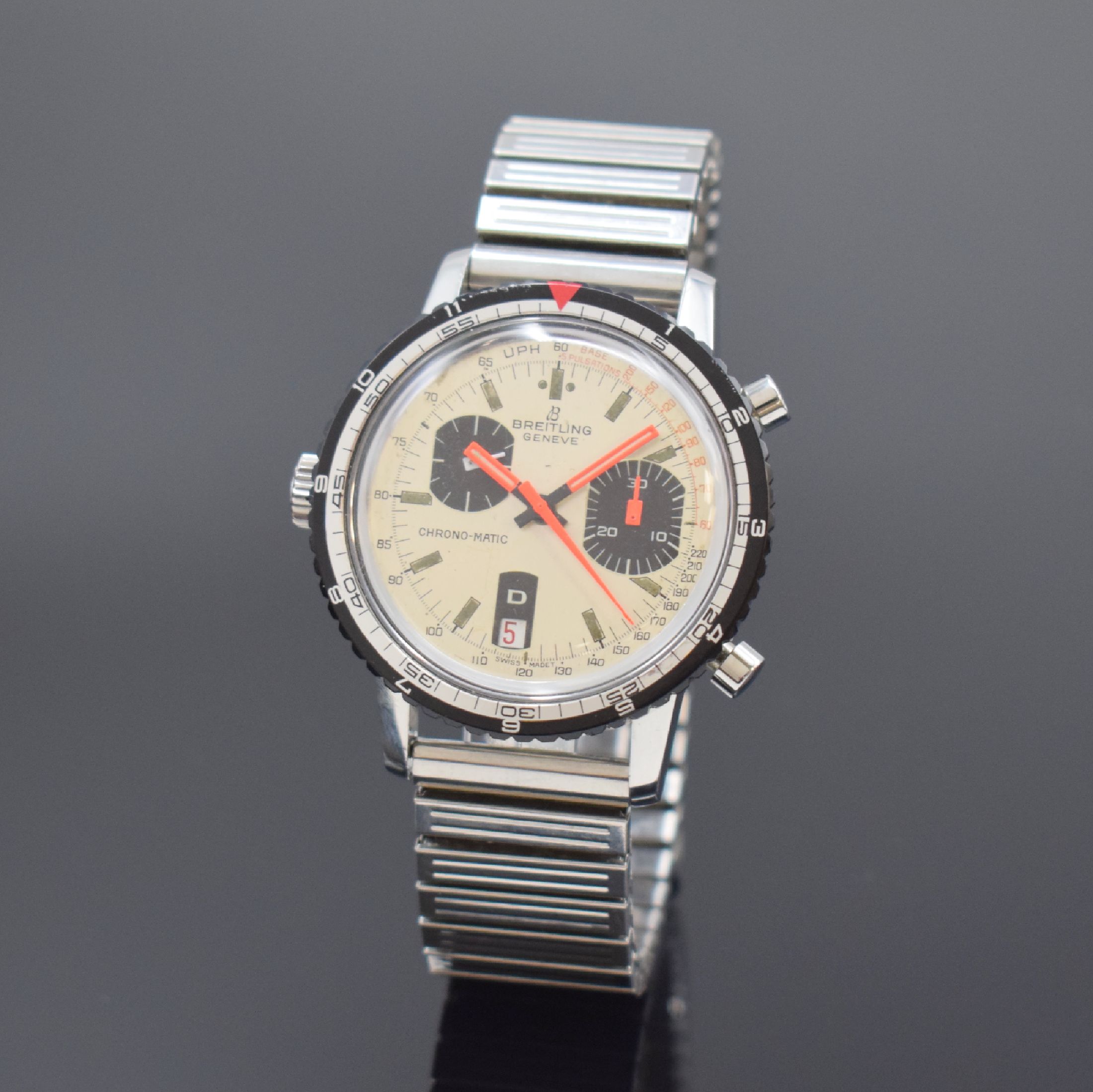 BREITLING Chrono-Matic Referenz 2110 Armbanduhr mit Chronograph Kaliber 15, Schweiz um 1969, Automatik, Stahlgeh. m. geschr. Boden, beids. drehb. ...