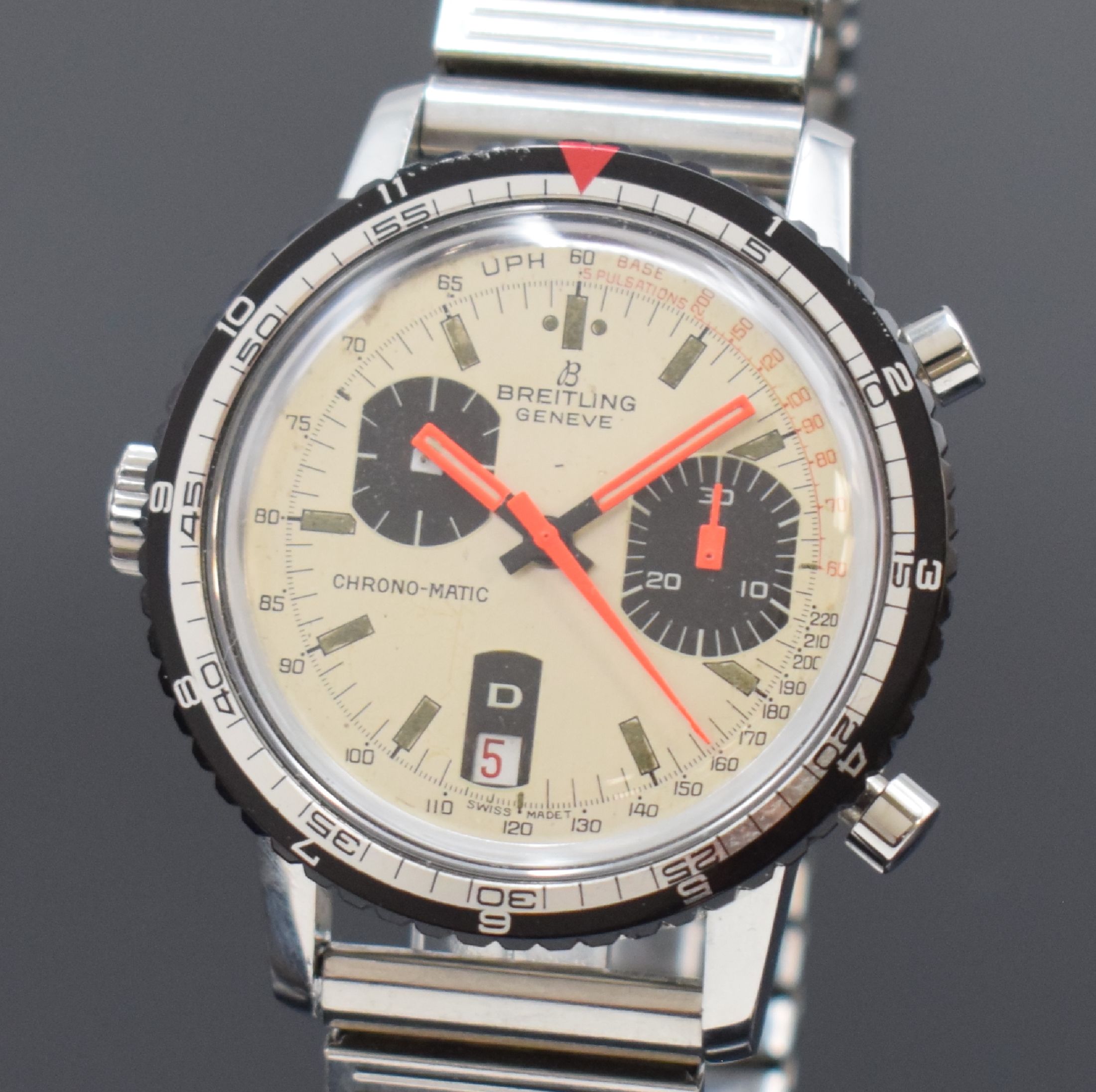 Detail a: BREITLING Chrono-Matic Referenz 2110 Armbanduhr mit Chronograph Kaliber 15, Schweiz um 1969, Automatik, Stahlgeh. m. geschr. Boden, beids. drehb. ...