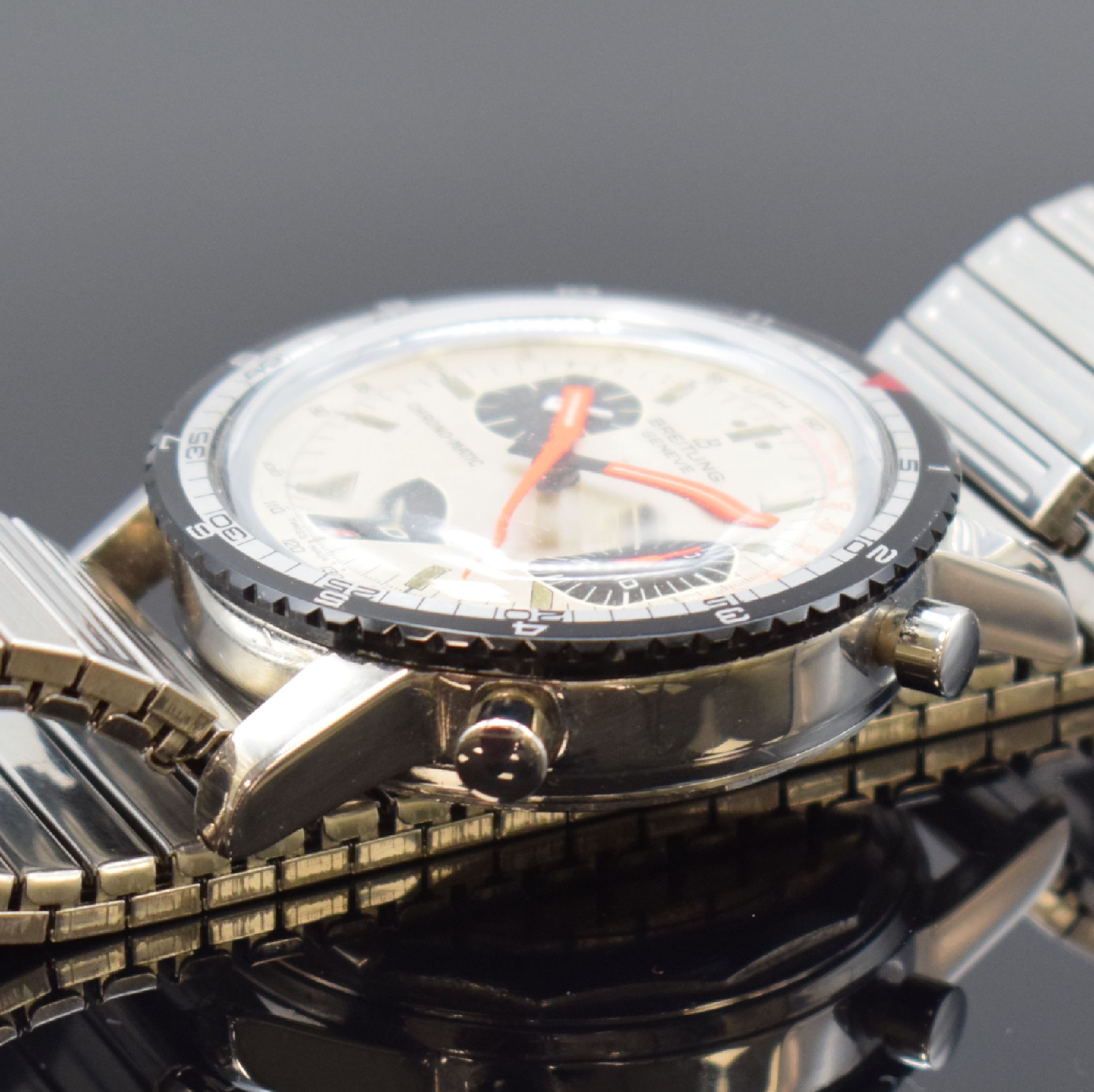 Detail c: BREITLING Chrono-Matic Referenz 2110 Armbanduhr mit Chronograph Kaliber 15, Schweiz um 1969, Automatik, Stahlgeh. m. geschr. Boden, beids. drehb. ...