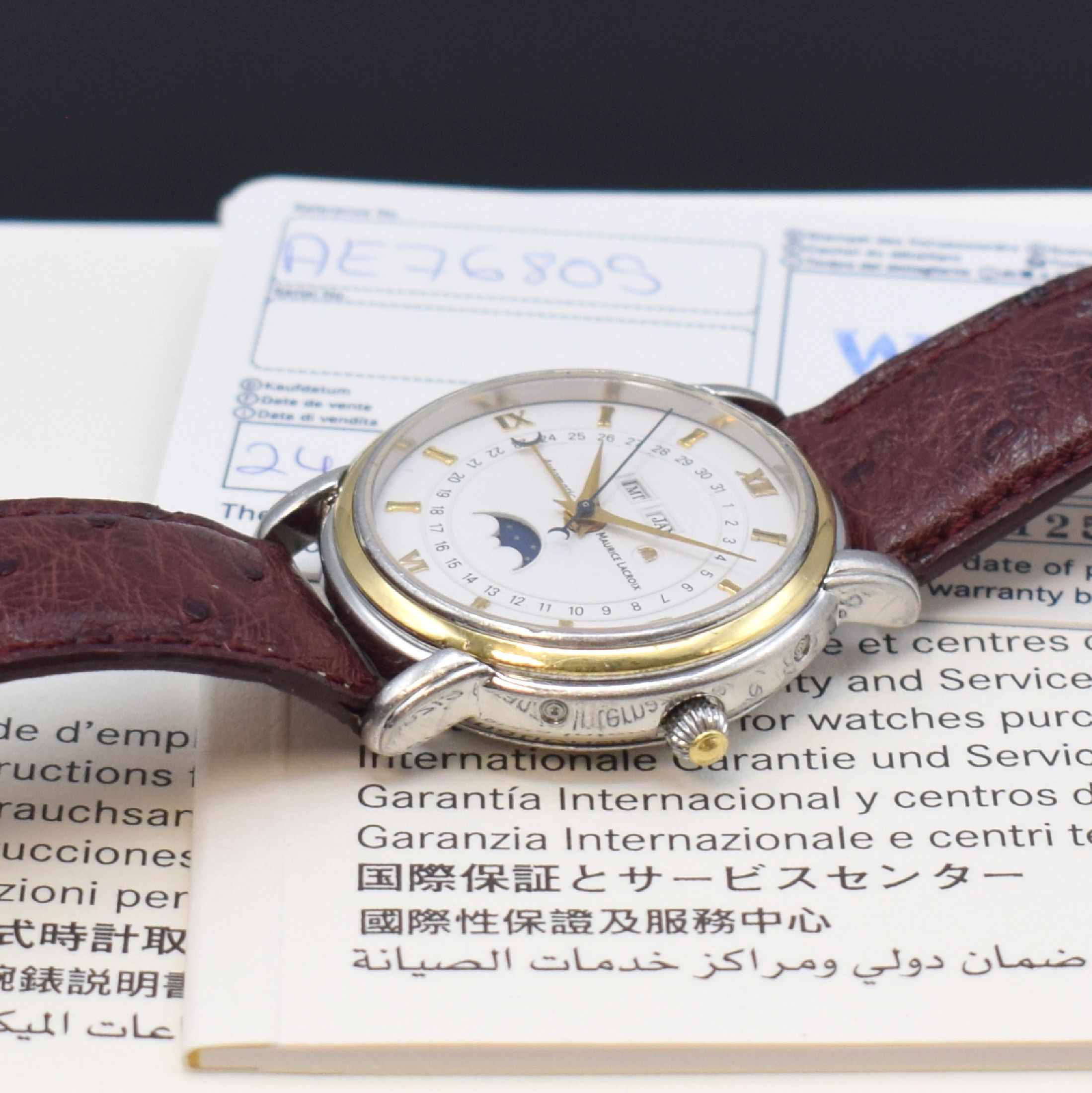 Detail b: MAURICE LACROIX Phase de Lune Herrenarmbanduhr mit Vollkalender Referenz 37757, Schweiz um 2001, Automatik, beids. vergl. Geh. in Edelstahl/Gold, ...