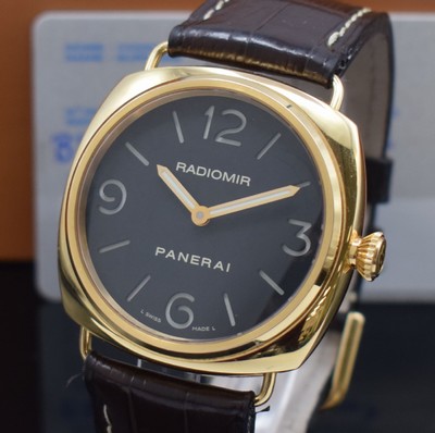 26632612a - PANERAI 18k pink gold gents wristwatch Radiomir reference PAM 231, manual winding, solid case on both sides glazed, leather strap including original 18k pink gold buckle, screwed-down case back & winding crown, black Sandwich-dial, display of hours & minutes, diameter approx. 45 mm, original box & warranty papers, condition 2