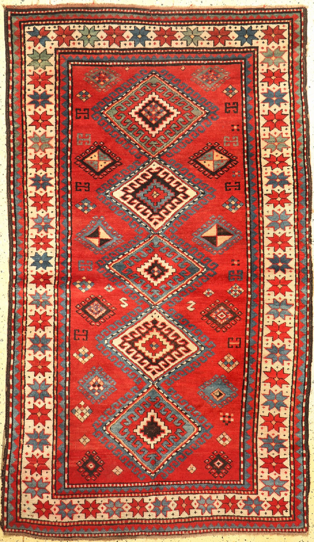 Kazak alt, Kaukasus, um 1920, Wolle auf Wolle, ca. 220 x 130 cm, leicht verfärbt, EHZ:2