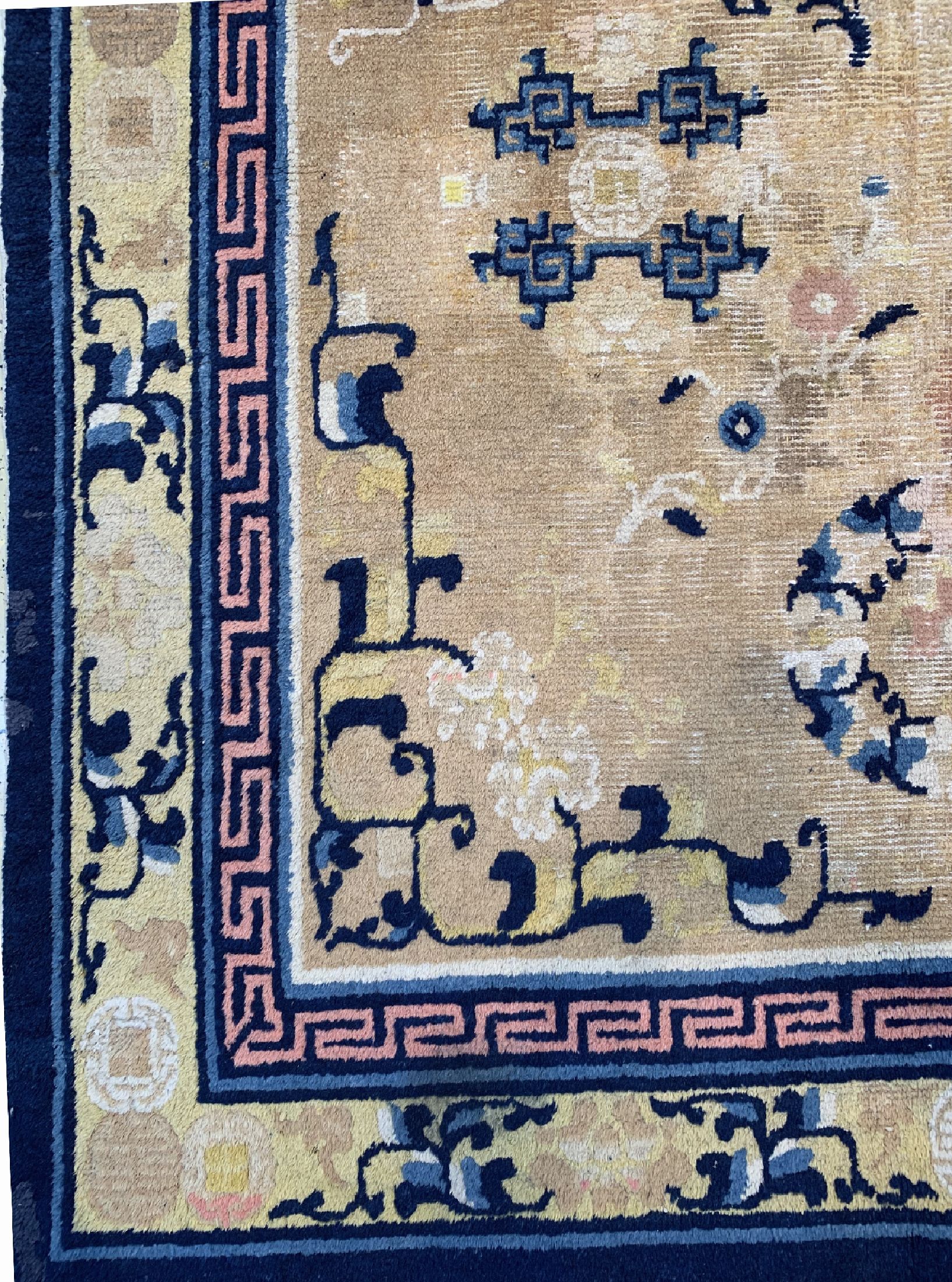 Detail a: Antiker Ning-Hsia, Westchina, 19.Jhd, Wolleauf Baumwolle, ca. 303 x 160 cm, EHZ: 3, (AlteRestaurierungen).