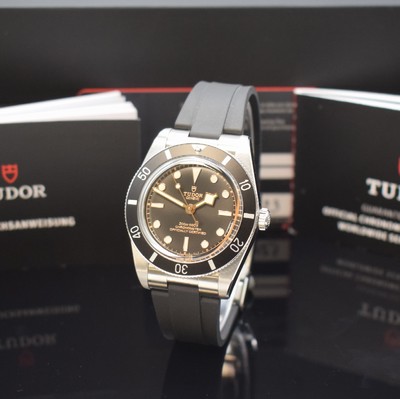 Image TUDOR chronometer wristwatch Black Bay 54 reference 79000N, self winding, stainless steel case including original rubber strap with original deployant clasp, screwed-down case back & winding crown, unidirectional revolving bezel, display of hour, minutes & sweep seconds, diameter approx. 37 mm, original box & papers, condition 1-2