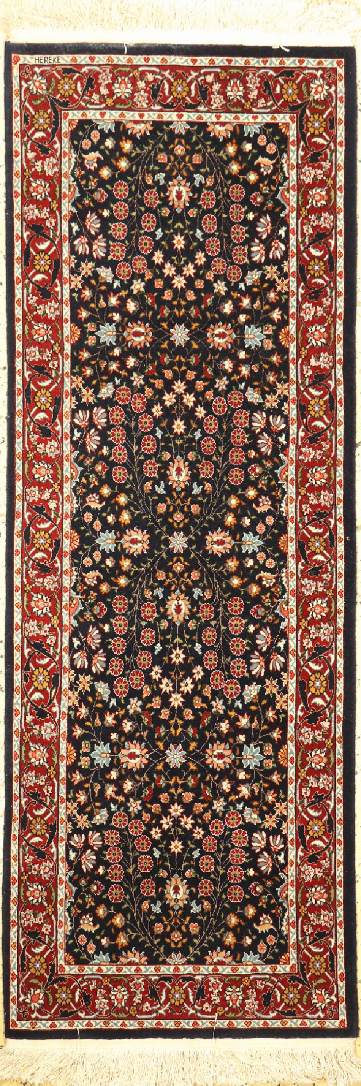 Hereke fein signiert, Türkei, ca. 60 Jahre,Wolle auf Baumwolle, ca. 190 x 68 cm, EHZ: 1-2