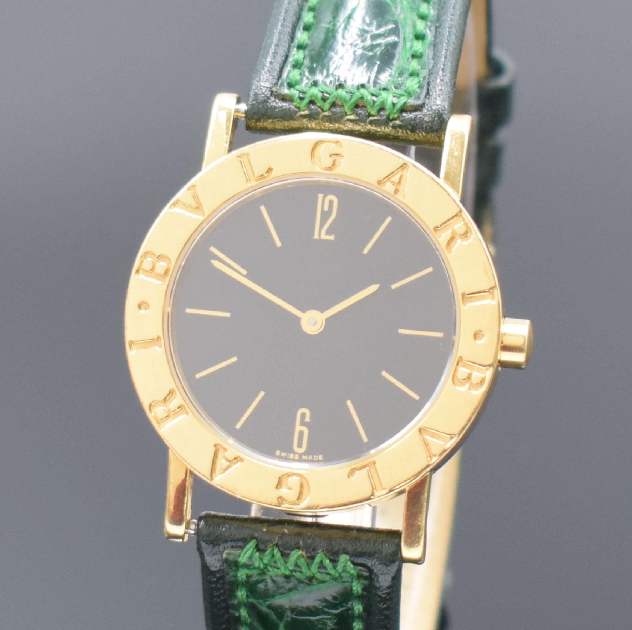Detail a: BULGARI Armbanduhr in GG 750/000 Referenz BB 30 GL, Schweiz um 2000, quarz, Boden aufgedr., Lederband m. orig. Dornschl. in GG 750/000, schwarzes ...
