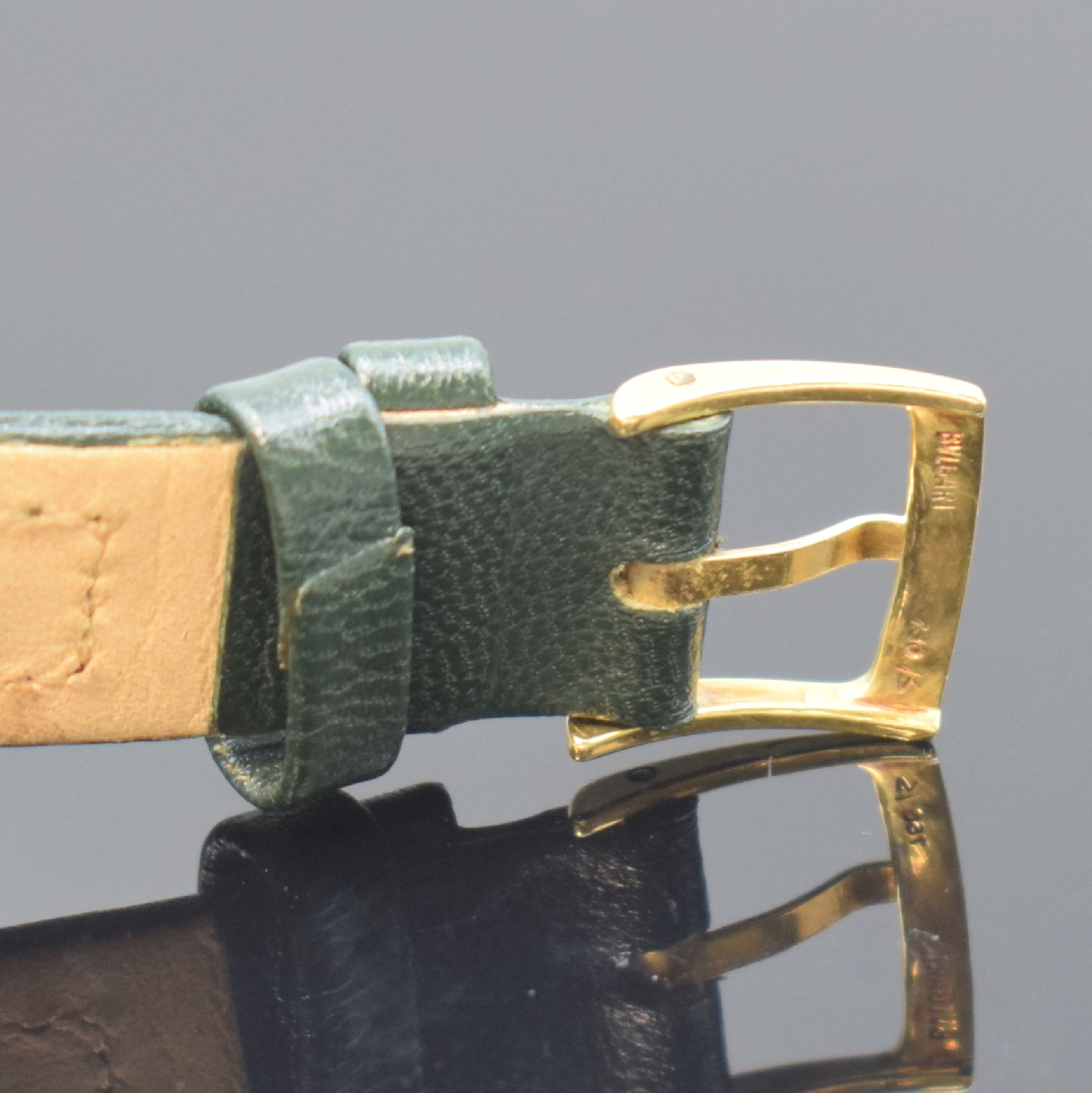 Detail b: BULGARI Armbanduhr in GG 750/000 Referenz BB 30 GL, Schweiz um 2000, quarz, Boden aufgedr., Lederband m. orig. Dornschl. in GG 750/000, schwarzes ...