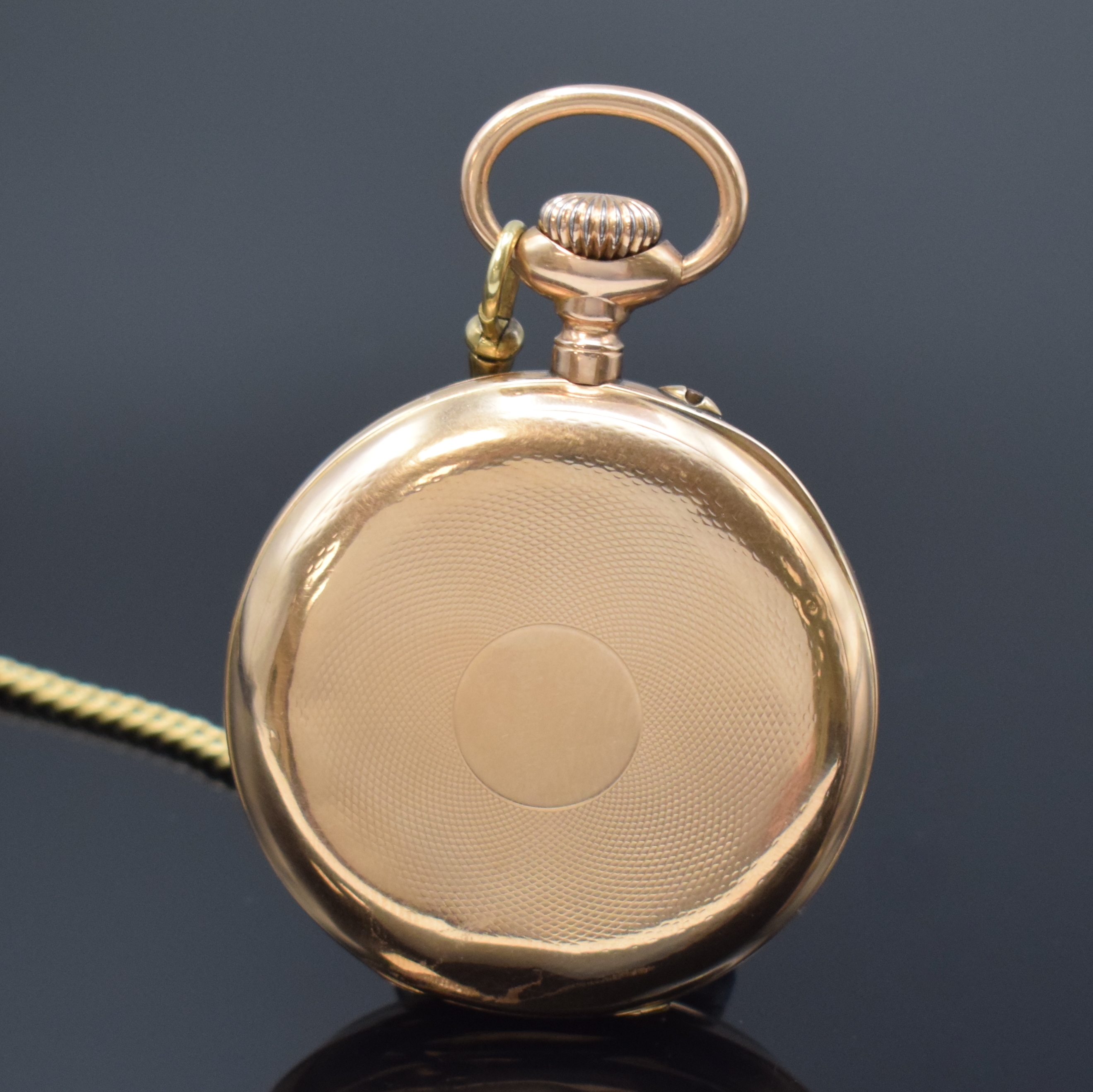 Detail a: MAX MAYER, successeur de Arthur Jaccard du Gros offene Herrentaschenuhr in RG 585/000 an GG 585/000 Kette, Schweiz um 1915, guill. Geh. l. dell., ...