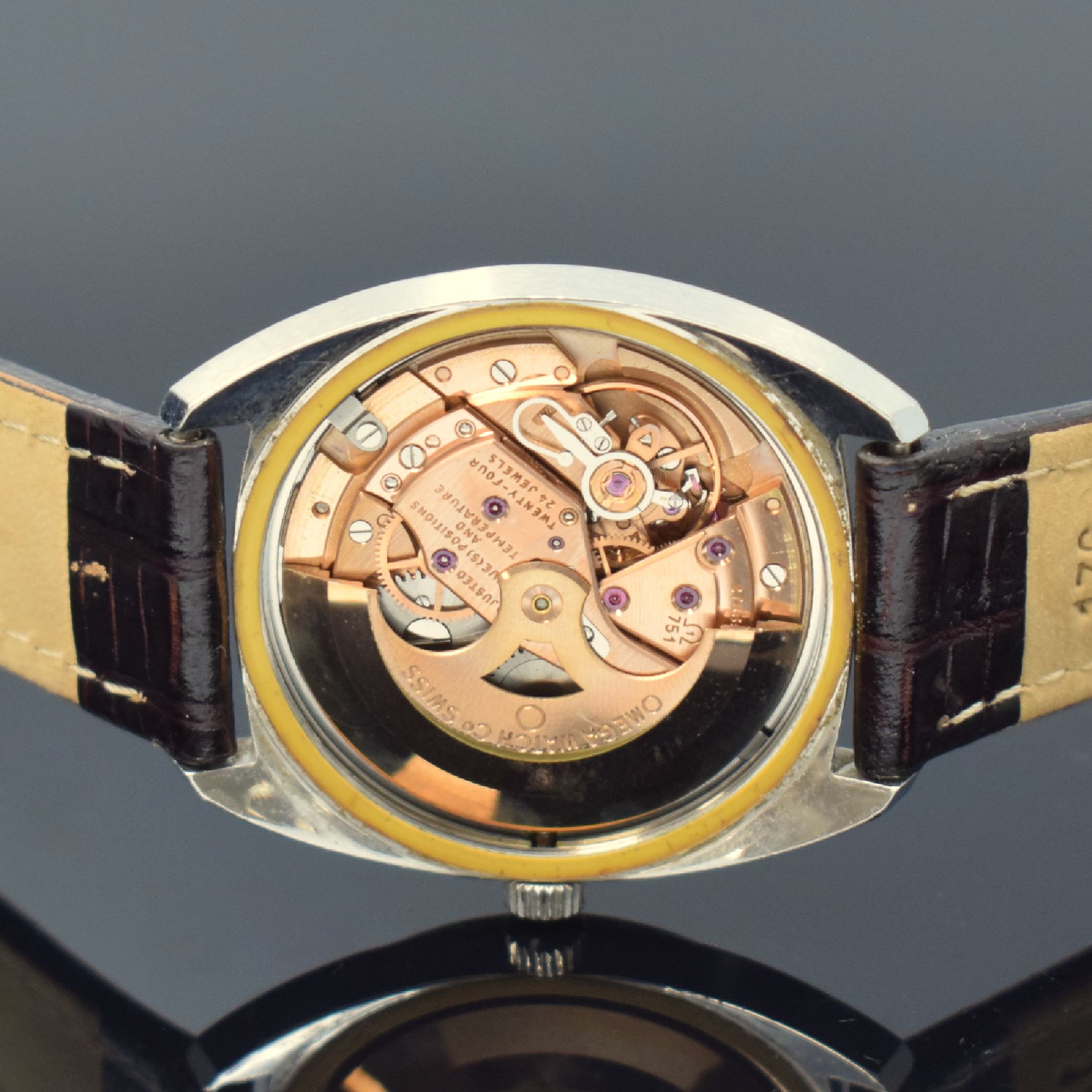 Detail e: OMEGA Herrenarmbanduhr Constellation Chronometer Referenz 168.029, Automatik, Schweiz um 1961, Edelstahlgeh., Boden m. Darst. Sternwarte und ...