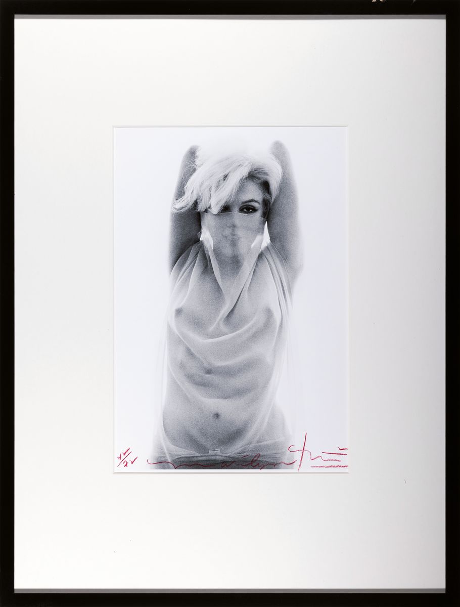 Detail k: Bert Stern 1929 - 2013, "Marylin Arabian", Fotografie auf dickem mattem Papier, Blattgr. 48 x 33 cm, Rahmengr. 83 x 63 cm, vom ...