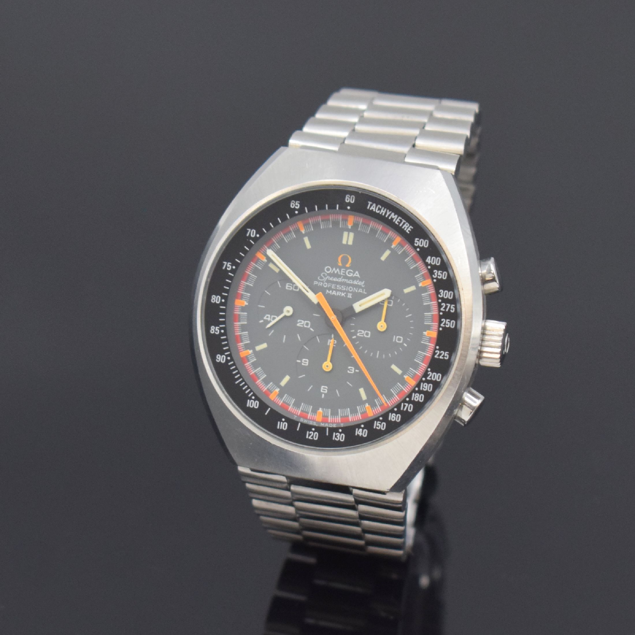 Detail b: OMEGA Herrenarmbanduhr Speedmaster Professional Mark II Referenz 145.012, Schweiz um 1970, Handaufzug, Edelstahlgeh. inkl. orig. Gliederband m. ...