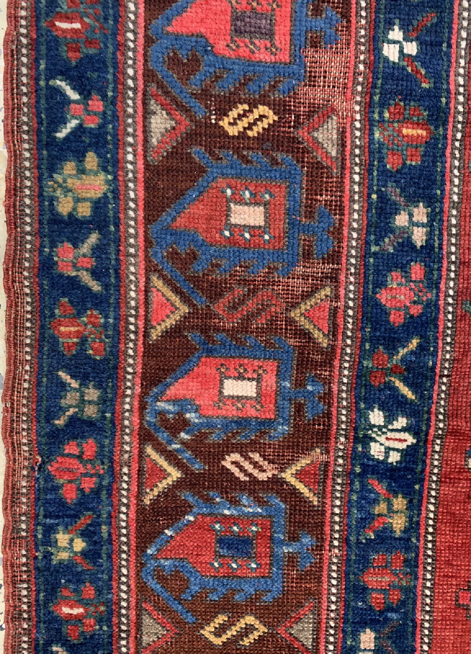 Detail c: Vogel Karabagh antik, Kaukasus, 19.Jhd, Wolle auf Wolle, ca. 250 x 156 cm, EHZ: 3