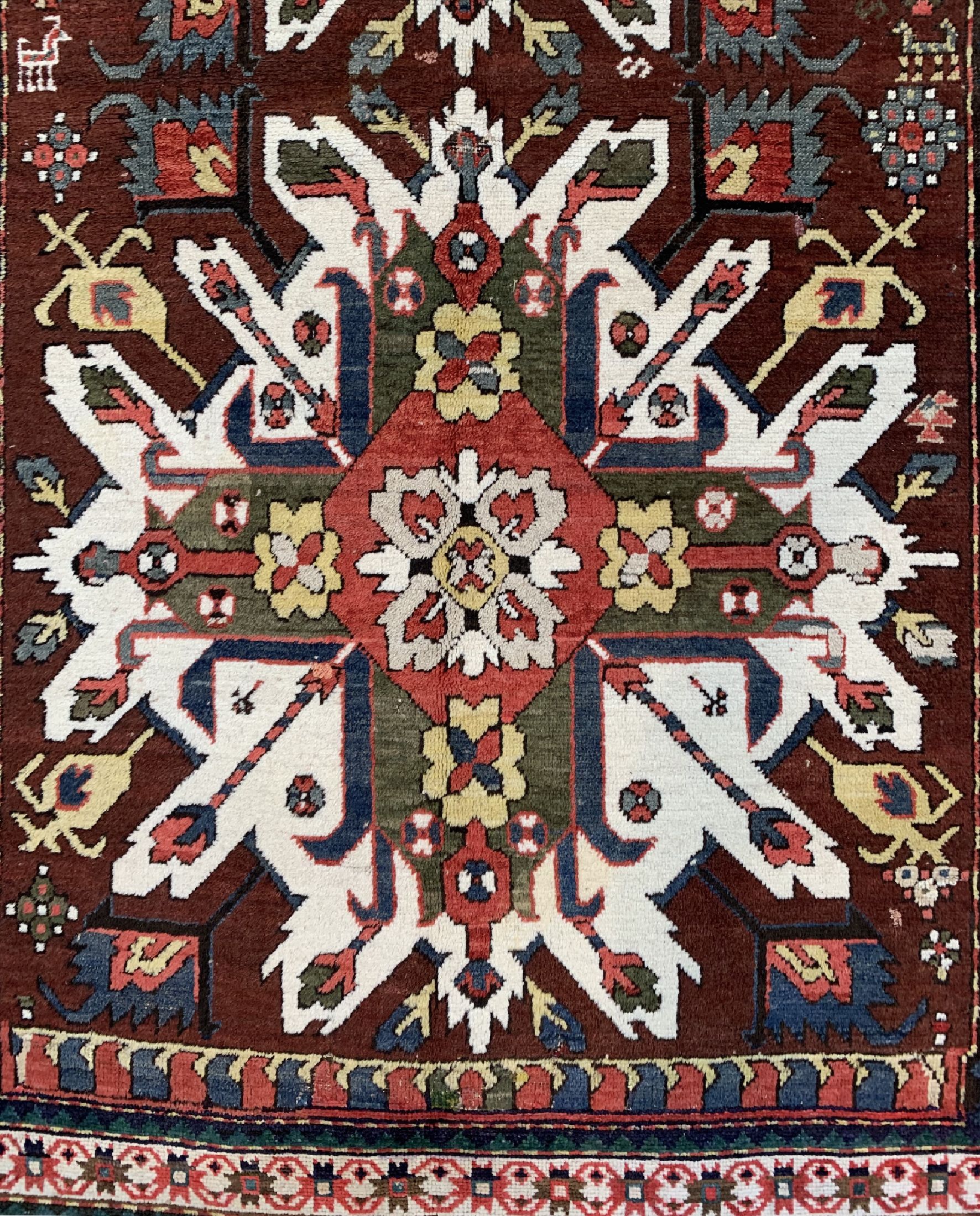 Detail a: Tschelaberd Adler Kazak, Kaukasus, 19.Jhd, Wolle auf Wolle, ca. 244 x 136 cm, EHZ: 2-3, (fachmänisch Restauriert)