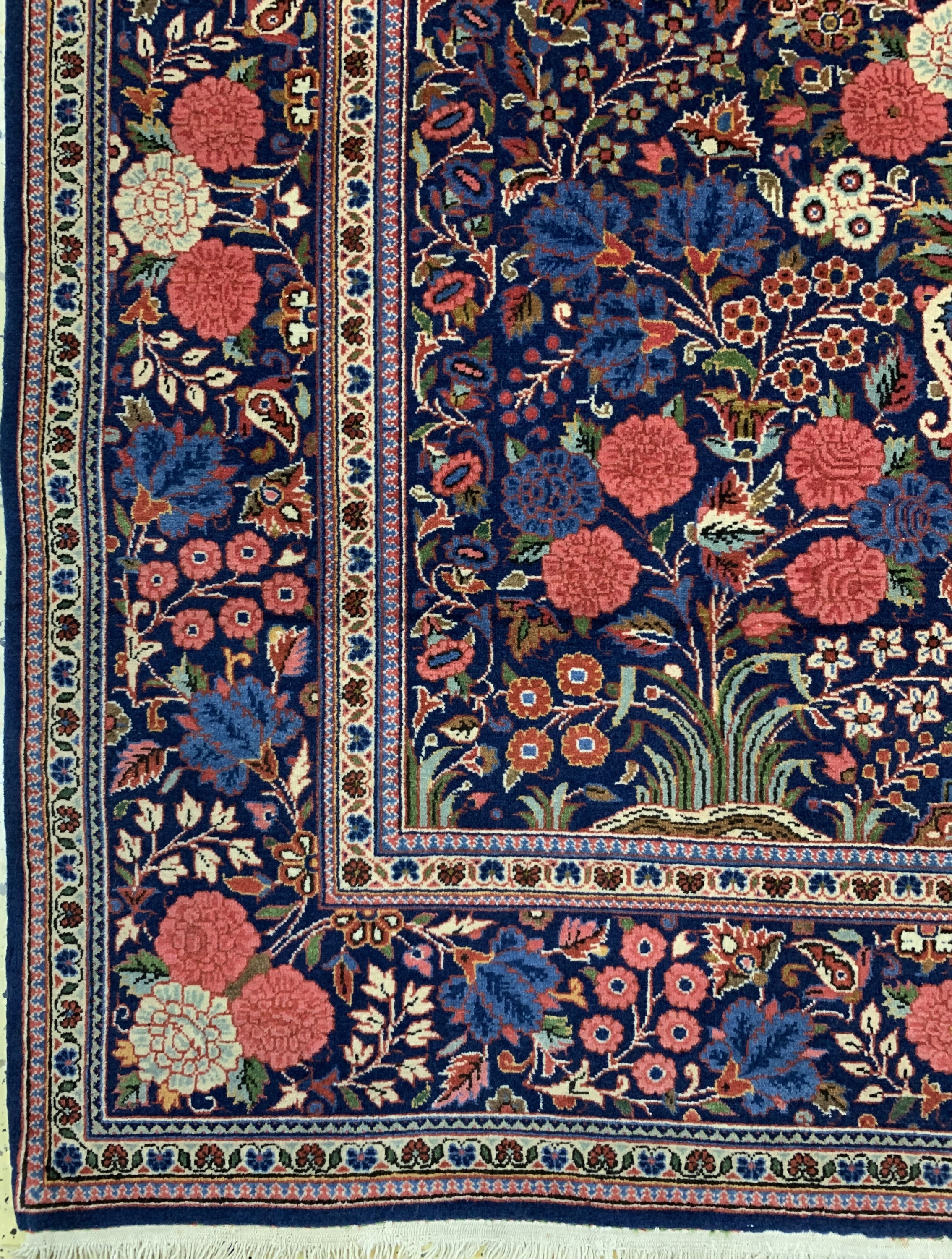 Detail b: Keschan Kork"Königskrone", Persien, um 1920, Korkwolle auf Baumwolle, ca. 202 x 130 cm, EHZ: 1-2