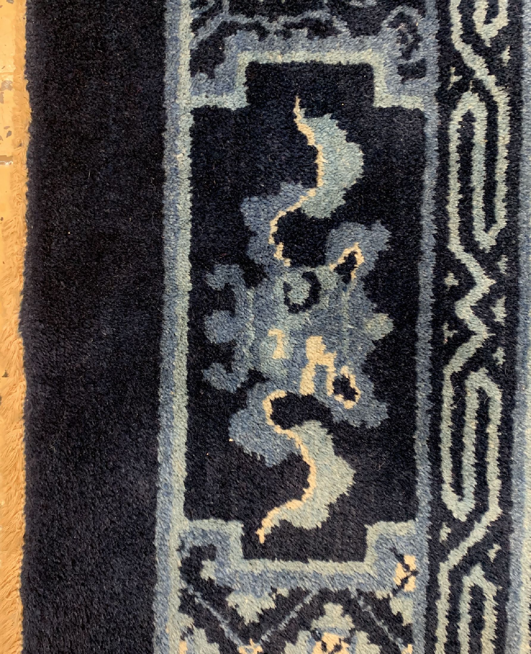 Detail e: Pao Tao alt, China, um 1930, Wolle auf Baumwolle, ca. 190 x 190 cm, EHZ: 1-2