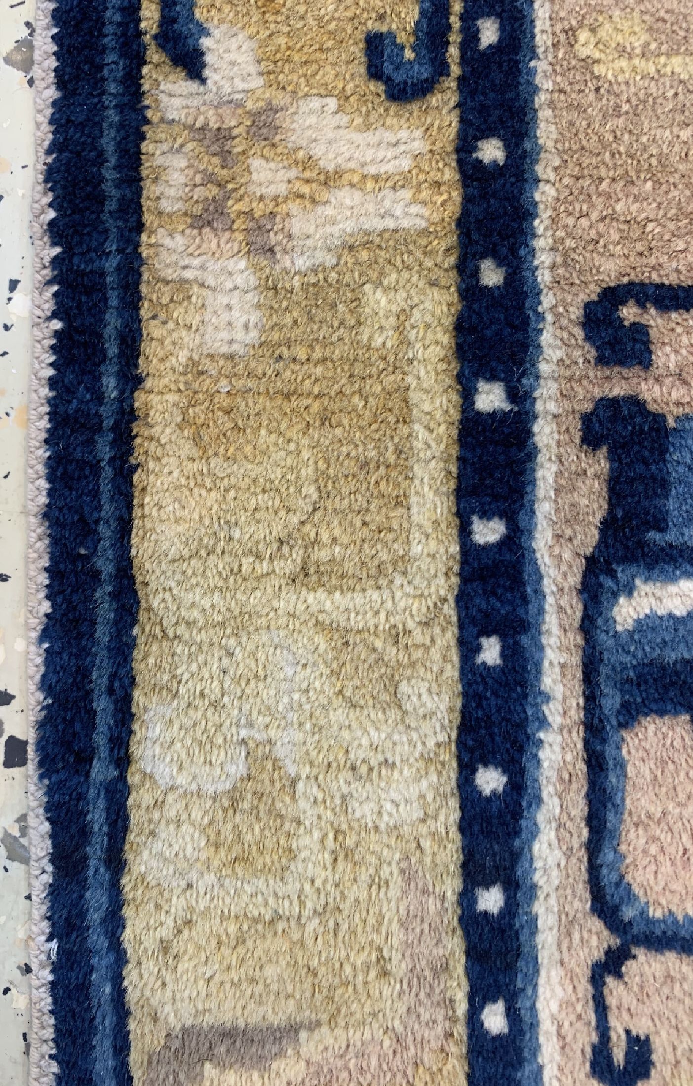 Detail c: Ning-Hsia Sitzbankteppich, China, 19.Jhd, Wolle auf Baumwolle, ca. 70 x 68 cm, EHZ: 2