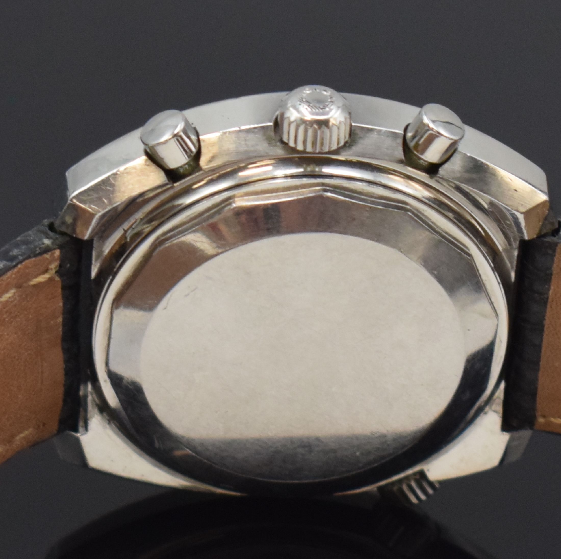 Detail d: LONGINES Herrenarmbanduhr mit Chronograph in Stahl mit Kaliber Valjoux 72 Referenz 8224- 1, Schweiz um 1967, Handaufzug, massives Gehäuse, geschr. ...