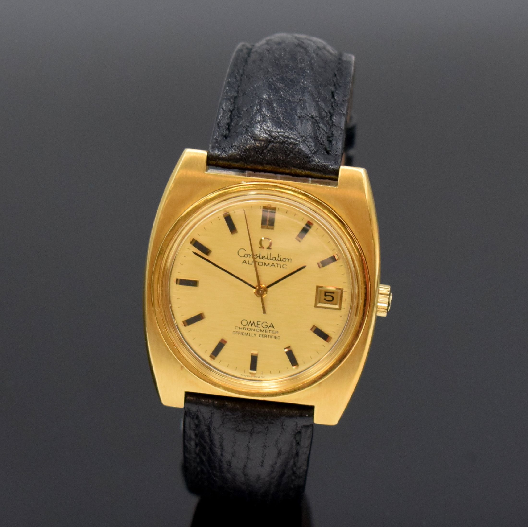 OMEGA Constellation Chronometer in GG 750/000 Herrenarmbanduhr Referenz 166.056 / 168.042, Schweiz um 1972, Automatik, 2-teil. Gehäuse, Boden ...