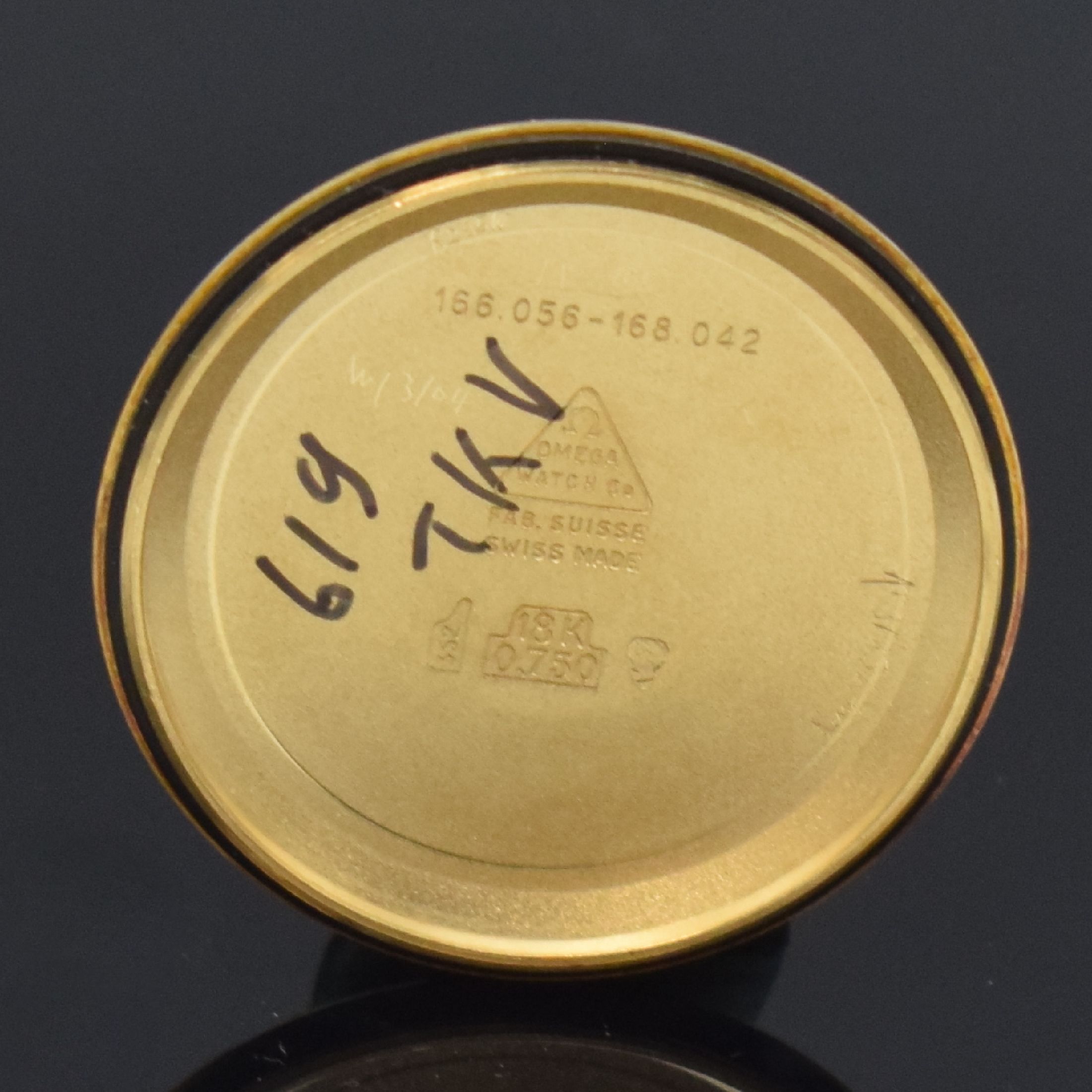Detail h: OMEGA Constellation Chronometer in GG 750/000 Herrenarmbanduhr Referenz 166.056 / 168.042, Schweiz um 1972, Automatik, 2-teil. Gehäuse, Boden ...