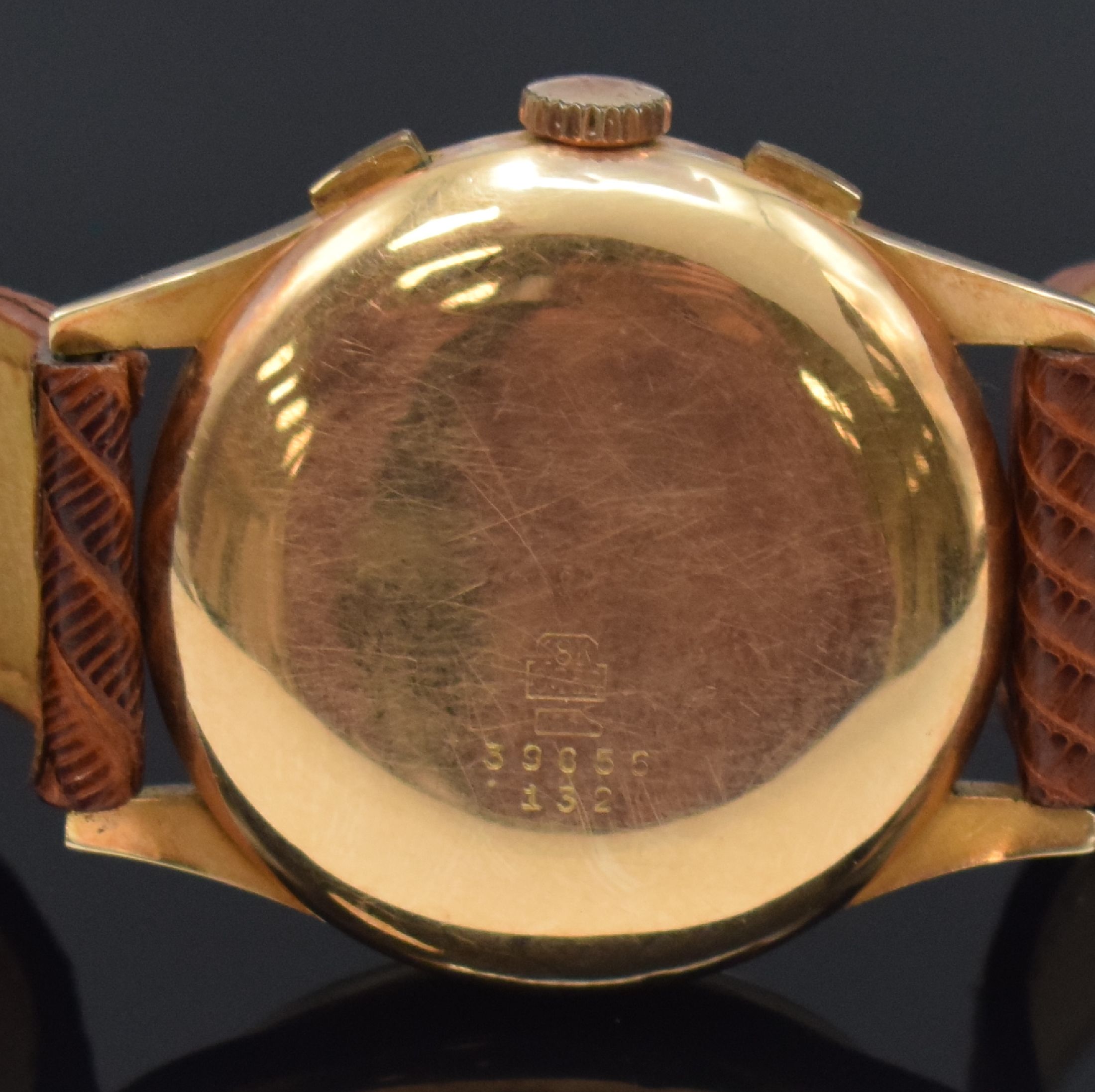 Detail e: CHRONOGRAPHE SUISSE Herrenarmbanduhr in RG 750/000 mit Chronograph, Schweiz um 1950, Handaufzug, 3-teil. Gehäuse, Boden u. Glasrd. gedr., gold. ...