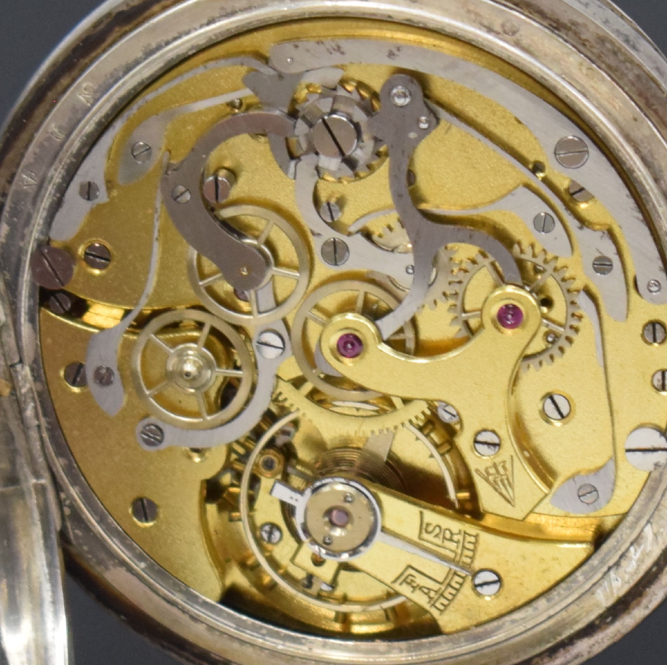 Detail e: ATO offene Herrentaschenuhr mit Chronograph, Schweiz um 1915, Emailzifferbl. m. arab. Zahlen besch., versch. Hilfsskalen, 30-Min.- Zähler, verg. ...