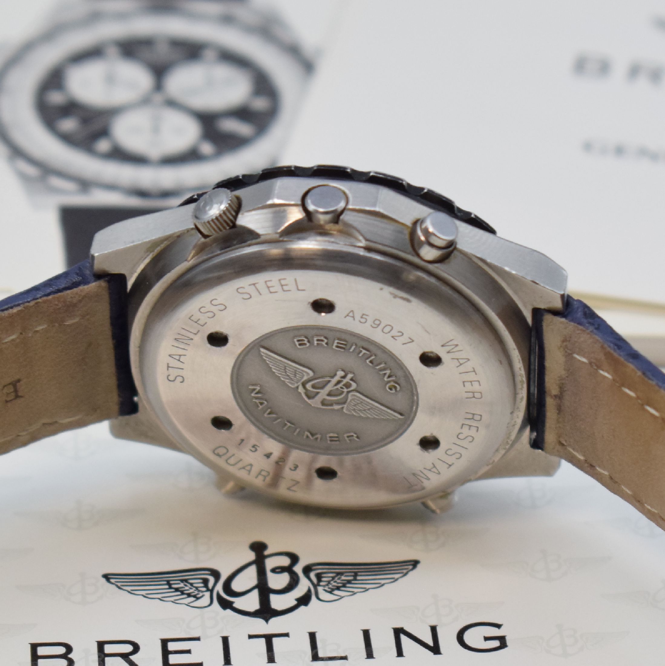 Detail e: BREITLING Navitimer Jupiter Pilot Flieger- Chronograph in Stahl Referenz A59027, Schweiz lt. orig. Papier verk. 1992, quarz, verschr. Geh., beids. ...