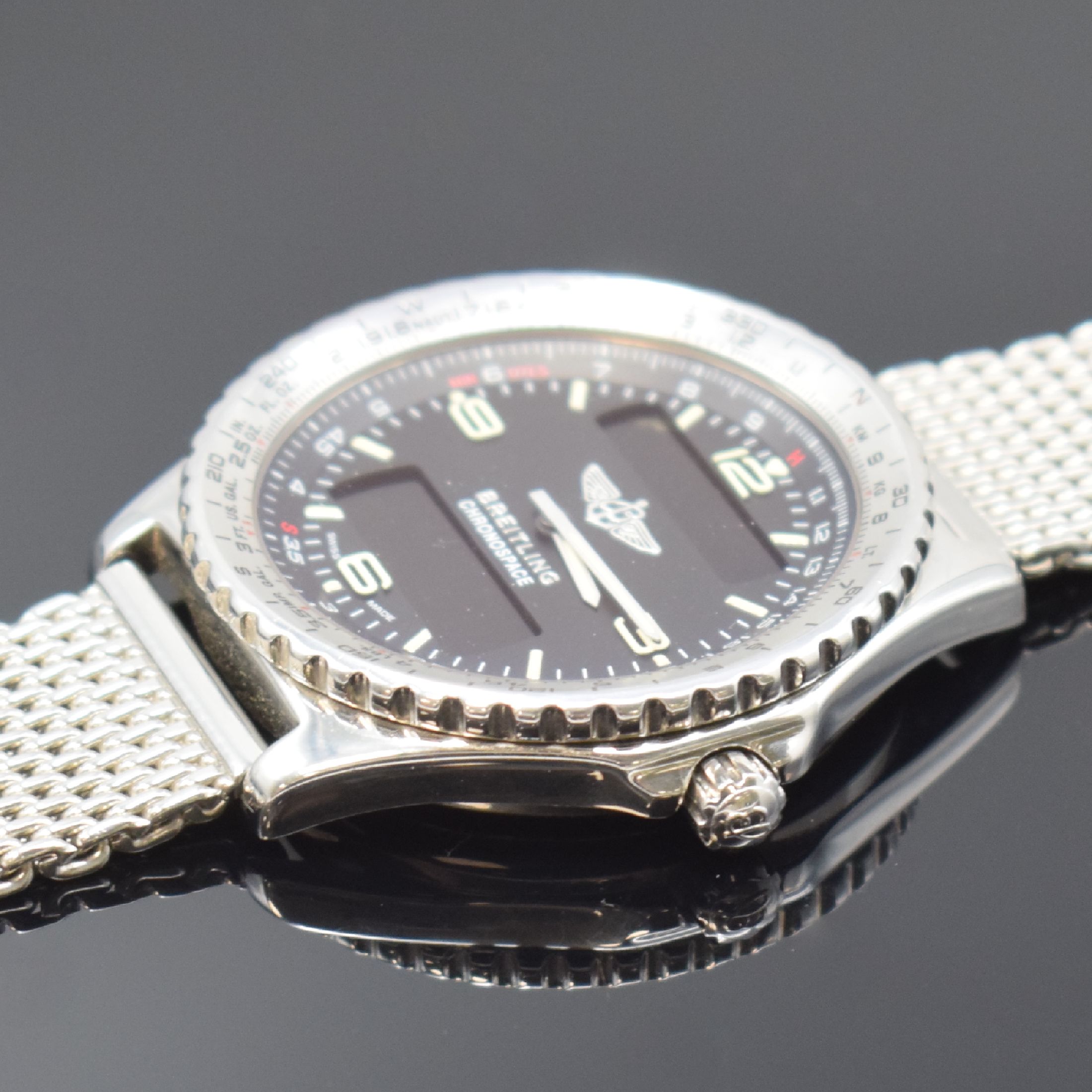 Detail c: BREITLING Chronospace Herrenarmbanduhr in Stahl Referenz A56012.1, Schweiz um 2000, quarz, Boden aufgedr., neutr. Stahlband, beids. drehbare Lunette ...
