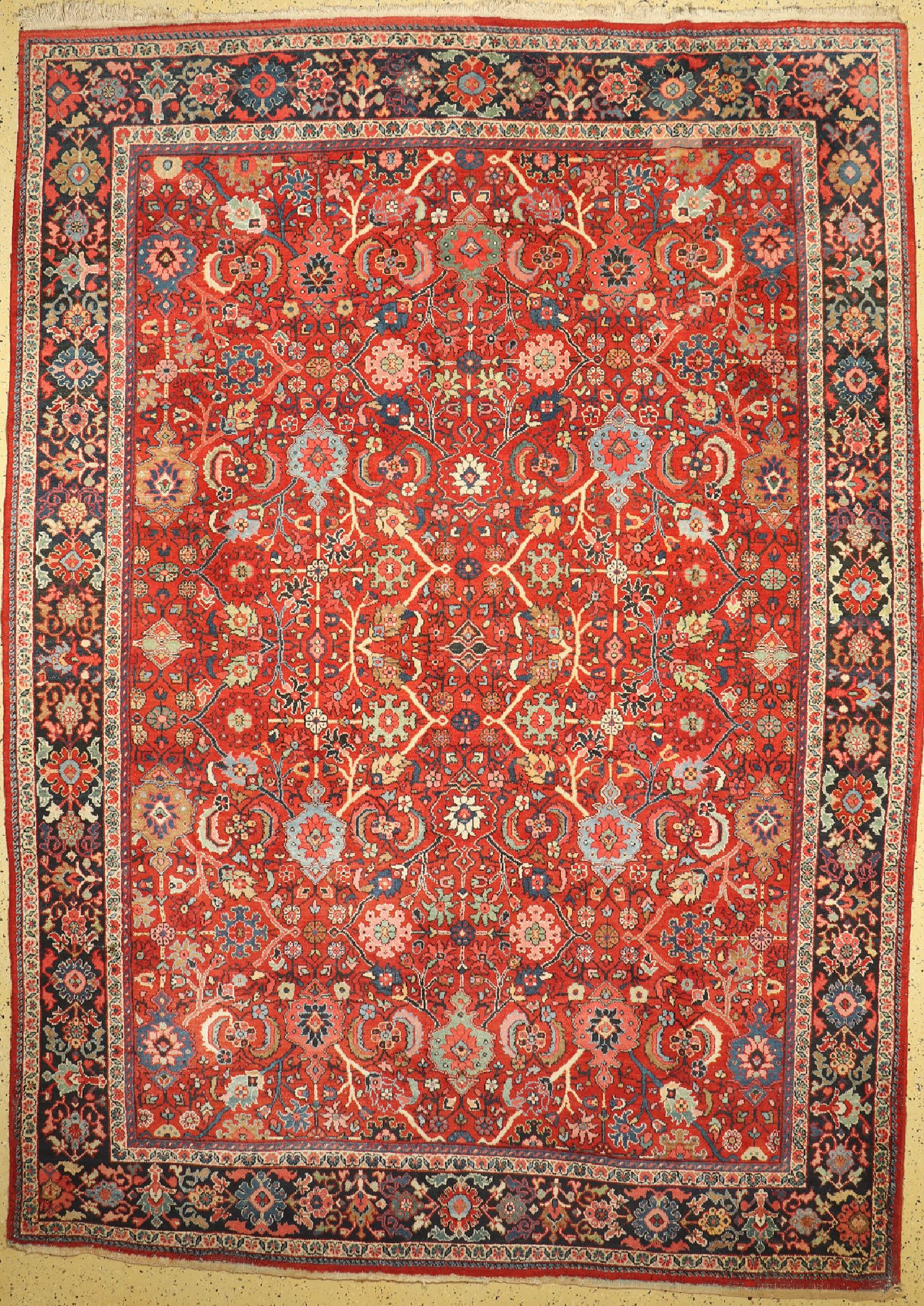 Sarogh Mahal, Persien, um 1940, Wolle auf Baumwolle, ca. 370 x 270 cm, Mottenfraß, EHZ: 3