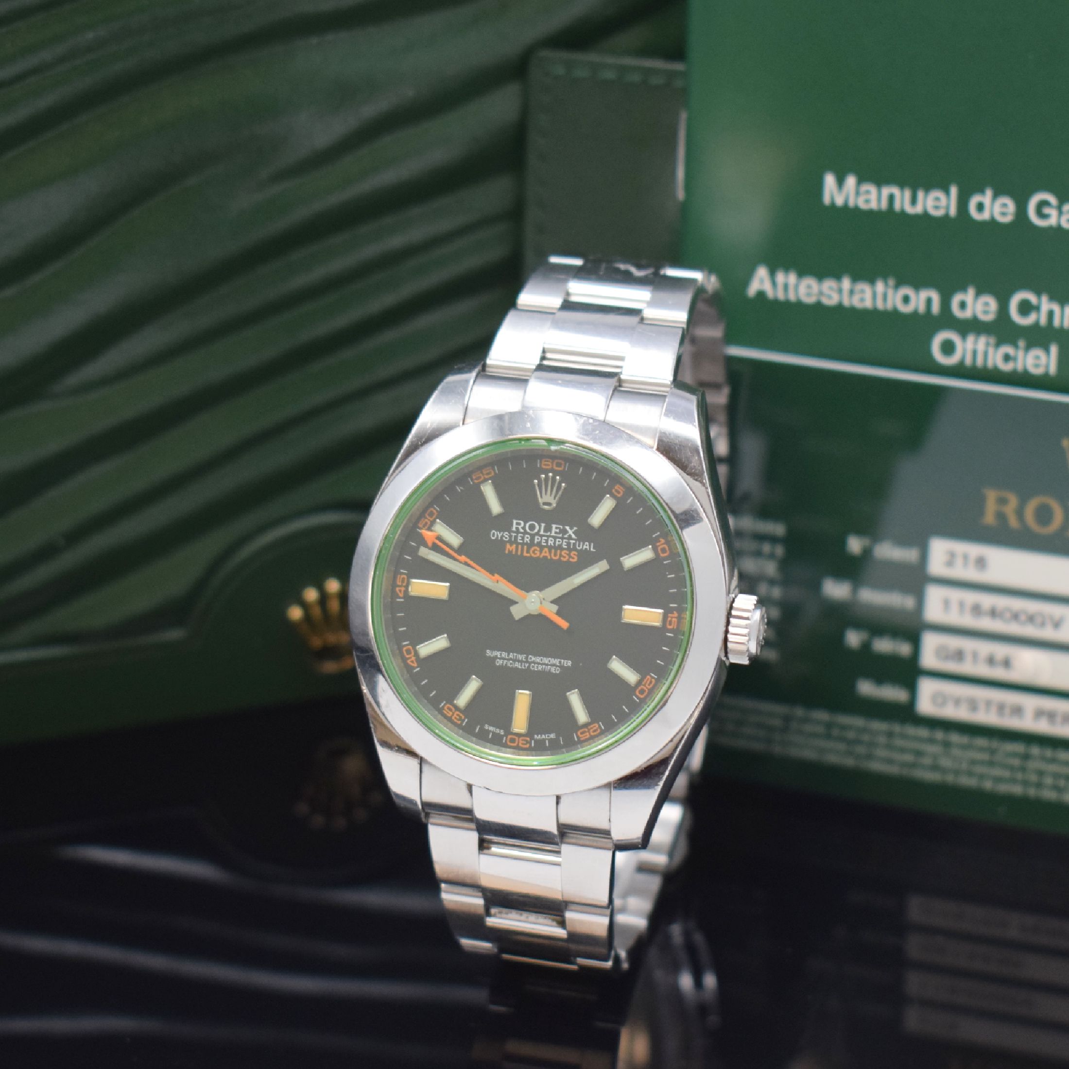 ROLEX Herrenarmbanduhr Oyster Perpetual Milgauss Referenz 116400GV, Automatik, G- Serie, LC 216, Chronometer der Superlative in Edelstahl inkl. ...