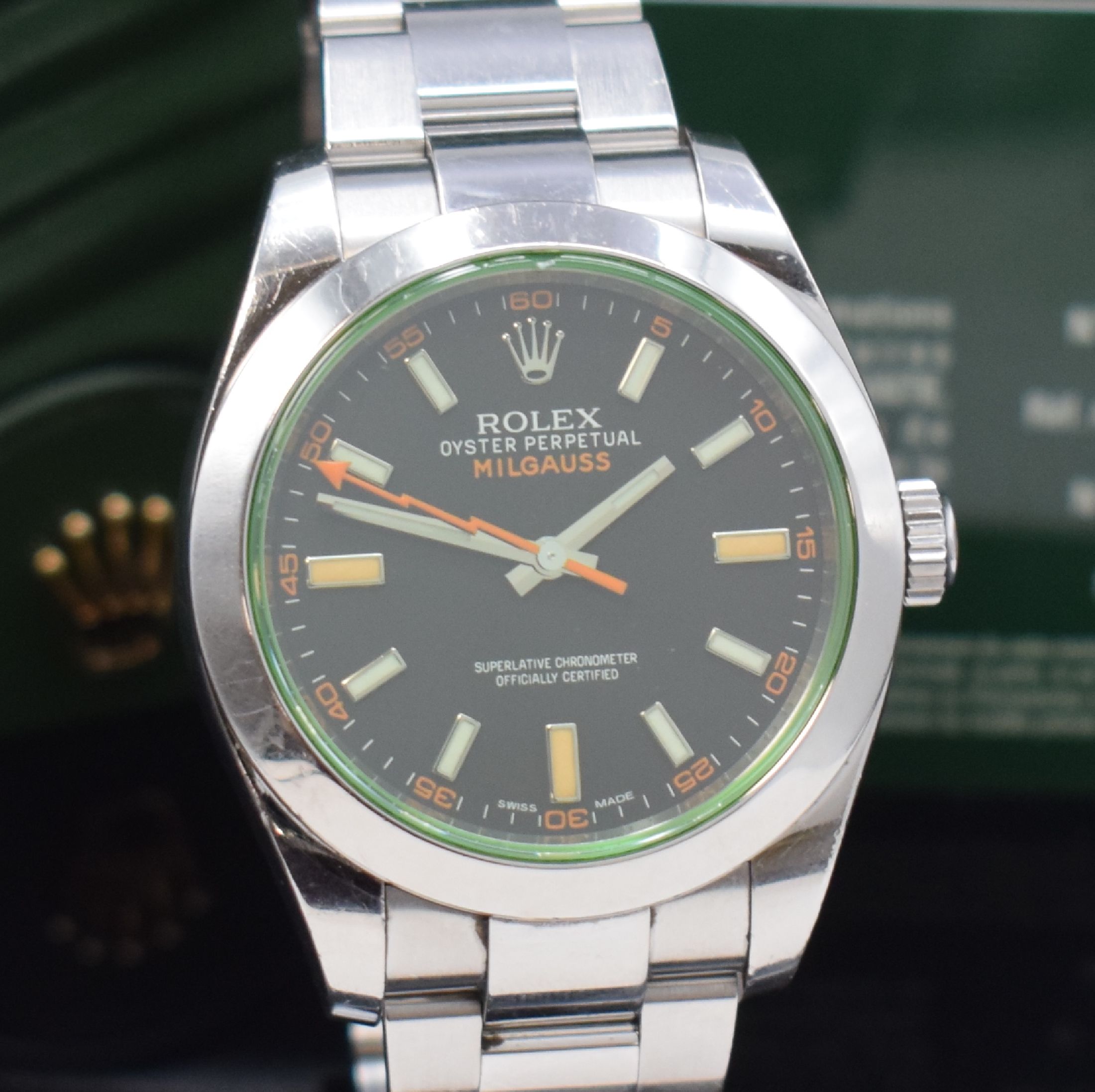 Detail c: ROLEX Herrenarmbanduhr Oyster Perpetual Milgauss Referenz 116400GV, Automatik, G- Serie, LC 216, Chronometer der Superlative in Edelstahl inkl. ...