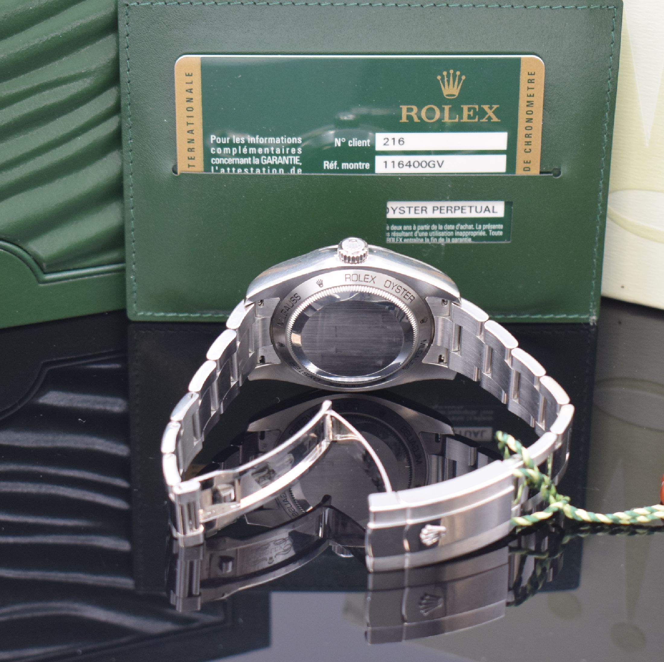 Detail d: ROLEX Herrenarmbanduhr Oyster Perpetual Milgauss Referenz 116400GV, Automatik, G- Serie, LC 216, Chronometer der Superlative in Edelstahl inkl. ...