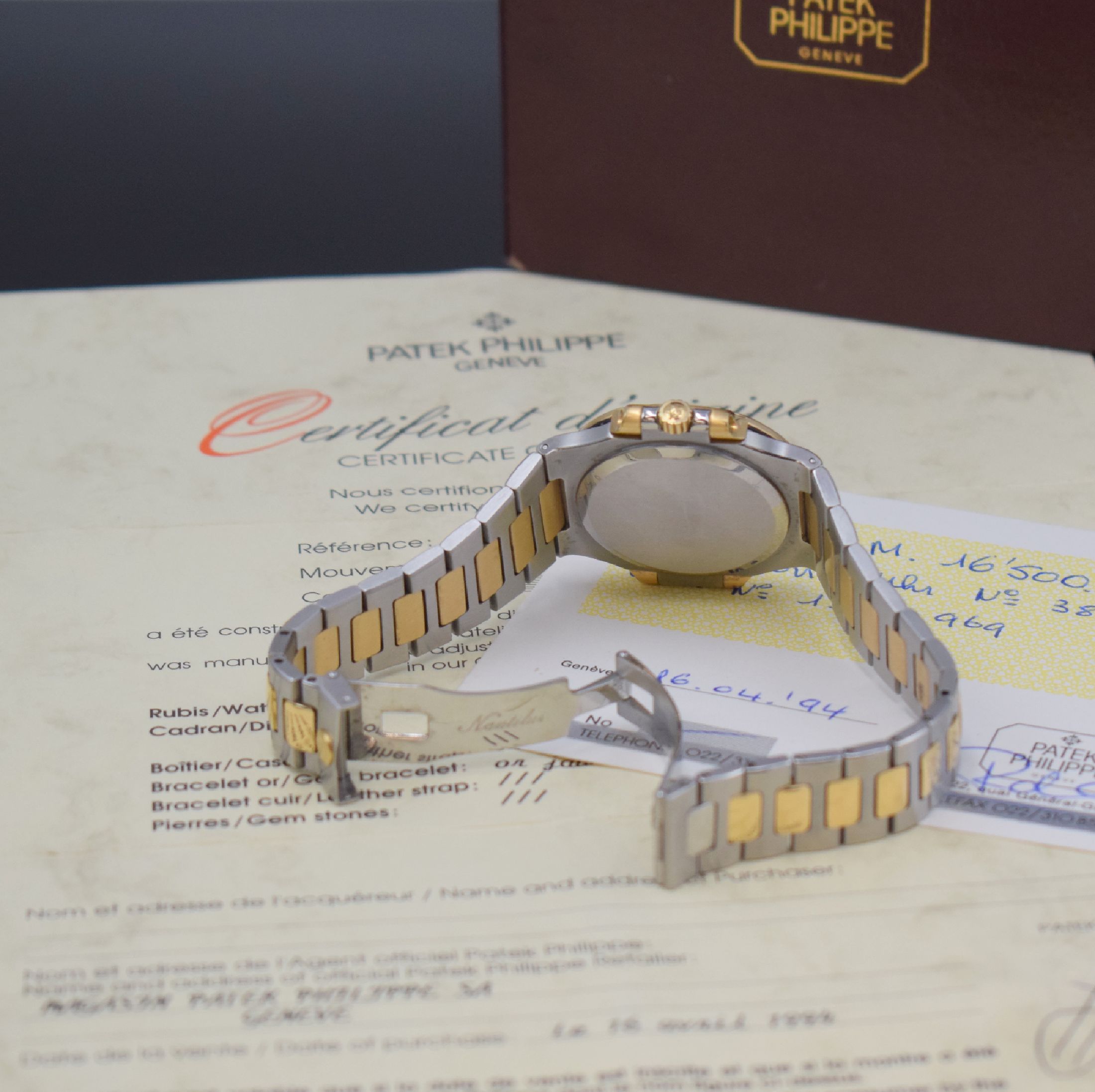 Detail f: PATEK PHILIPPE hochfeine Herrenarmbanduhr Modell Nautilus Referenz 3800/1 designed von Gerald Genta mit original Zertifikat, Schweiz verkauft ...