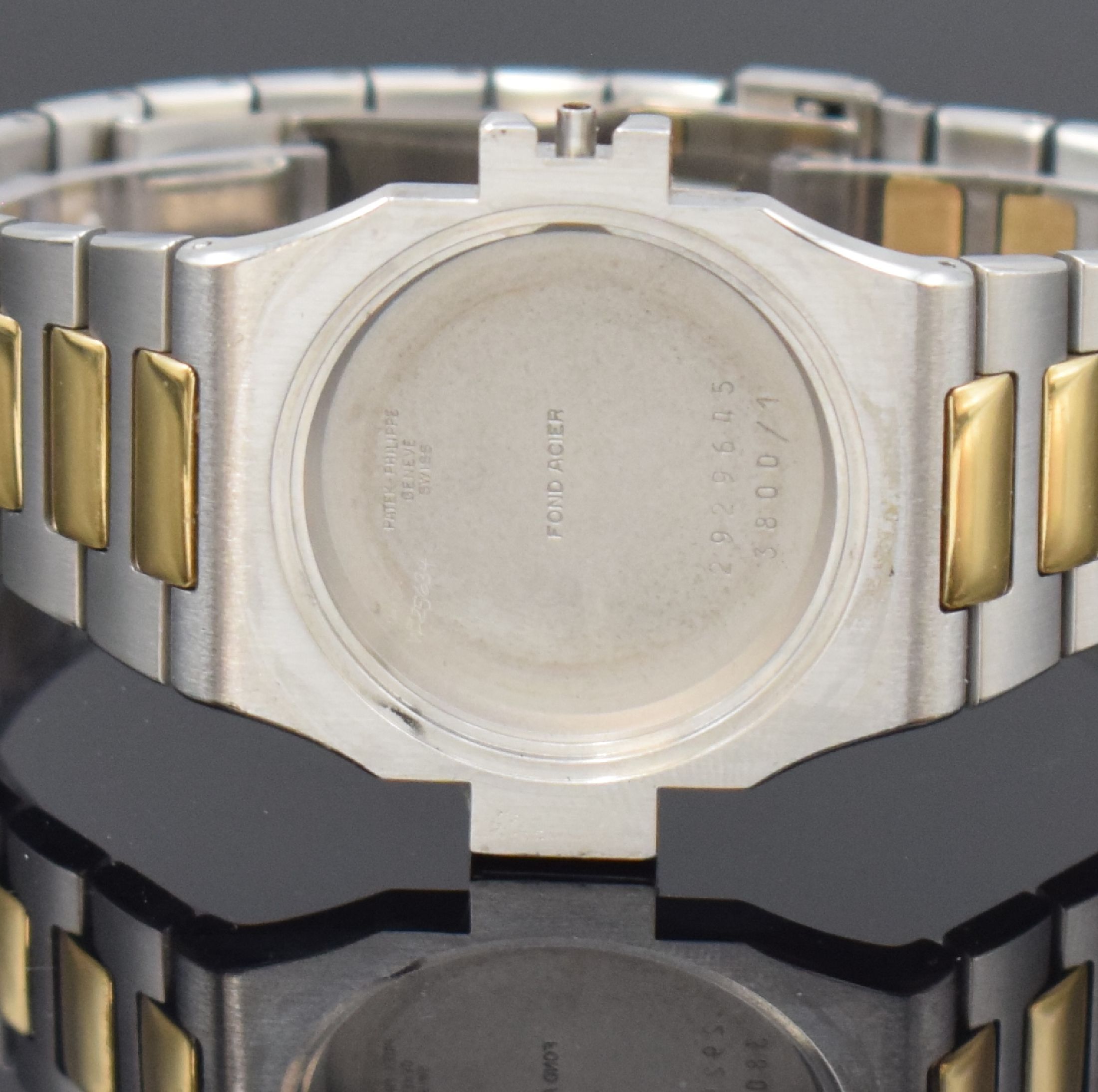 Detail h: PATEK PHILIPPE hochfeine Herrenarmbanduhr Modell Nautilus Referenz 3800/1 designed von Gerald Genta mit original Zertifikat, Schweiz verkauft ...