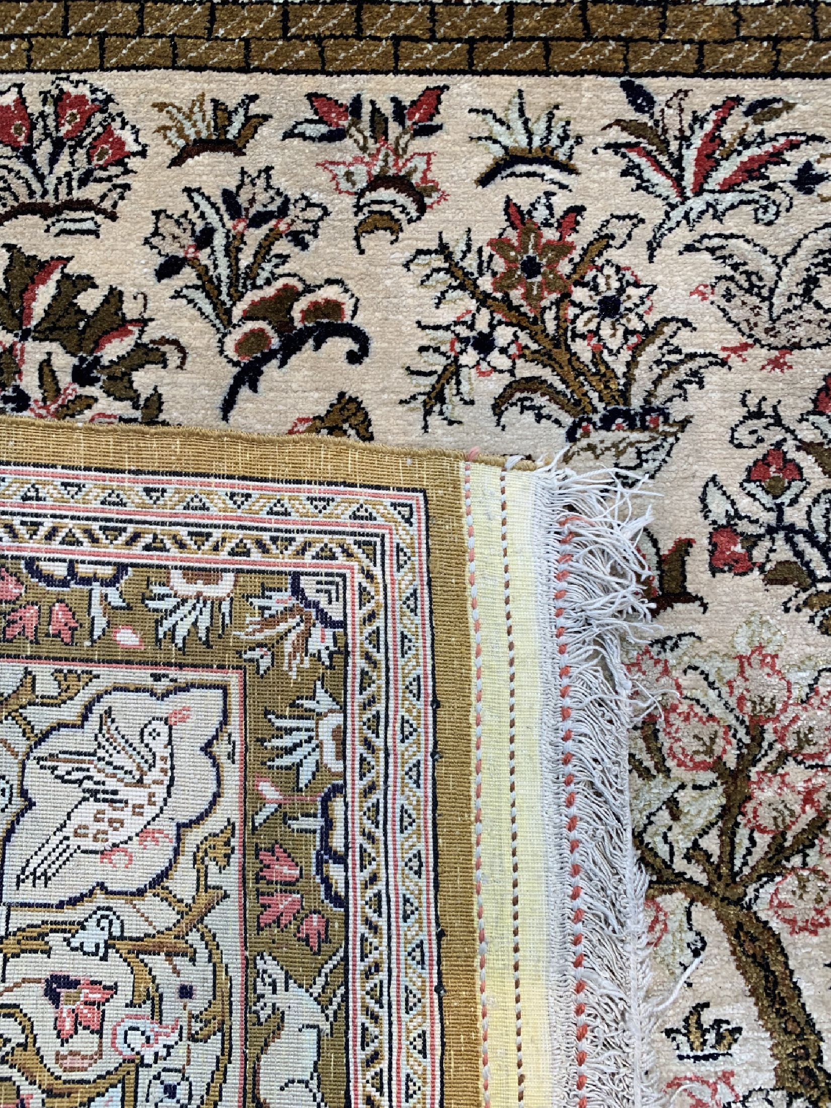 Detail h: Ghom Seide Persien, signiert(Radjabian), um1950, reine Naturseide, ca. 210 x 138 cm, EHZ:1-2