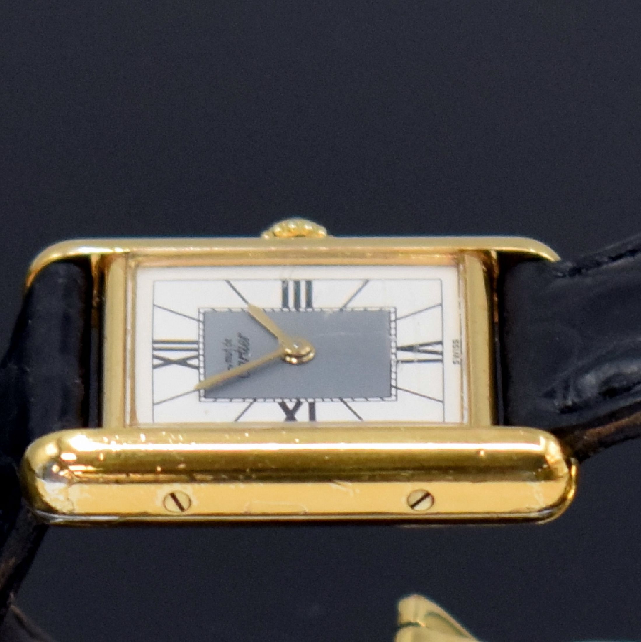 Detail f: CARTIER Tank Damenarmbanduhr in Vermeil, Schweiz um 1990, quartz, 4-fach verschr. Geh. pat., orig. Lederband m. verg. orig. Faltschl., Mineralglas ...