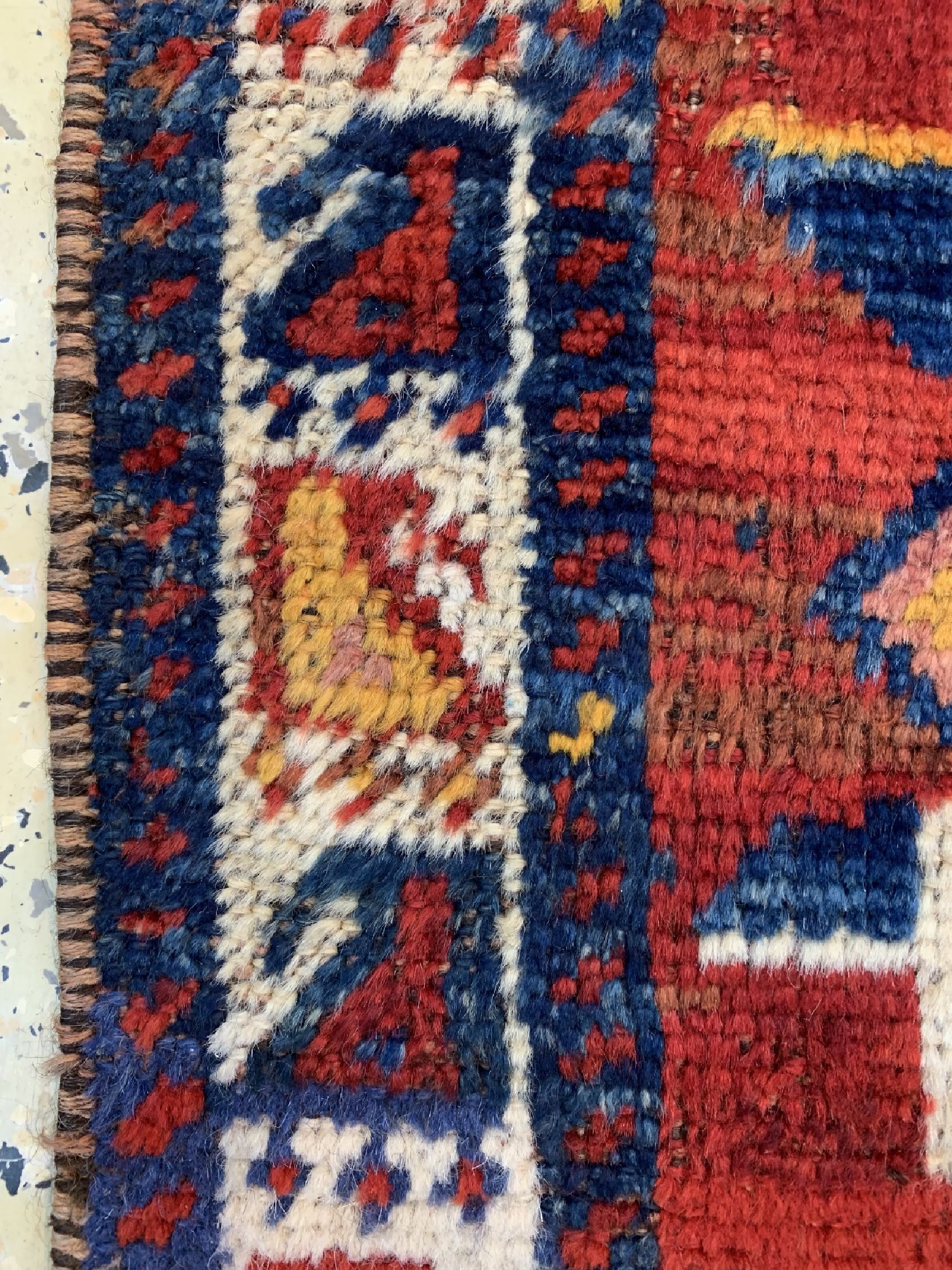 Detail d: Gabbeh antik, Persien, um 1900, Wolle auf Wolle, ca. 214 x 130 cm, EHZ: 3