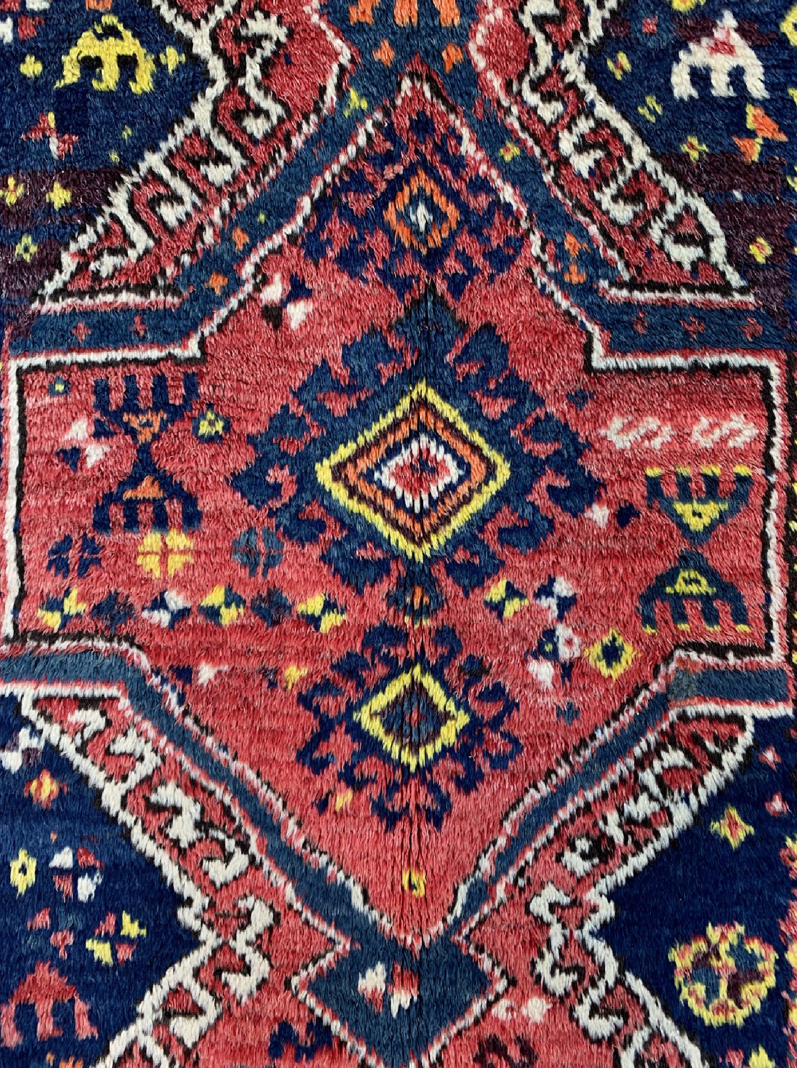 Detail b: Karagecili alt, Türkei, um 1930/1940, Wolleauf Wolle, ca. 173 x 124 cm, EHZ: 1-2