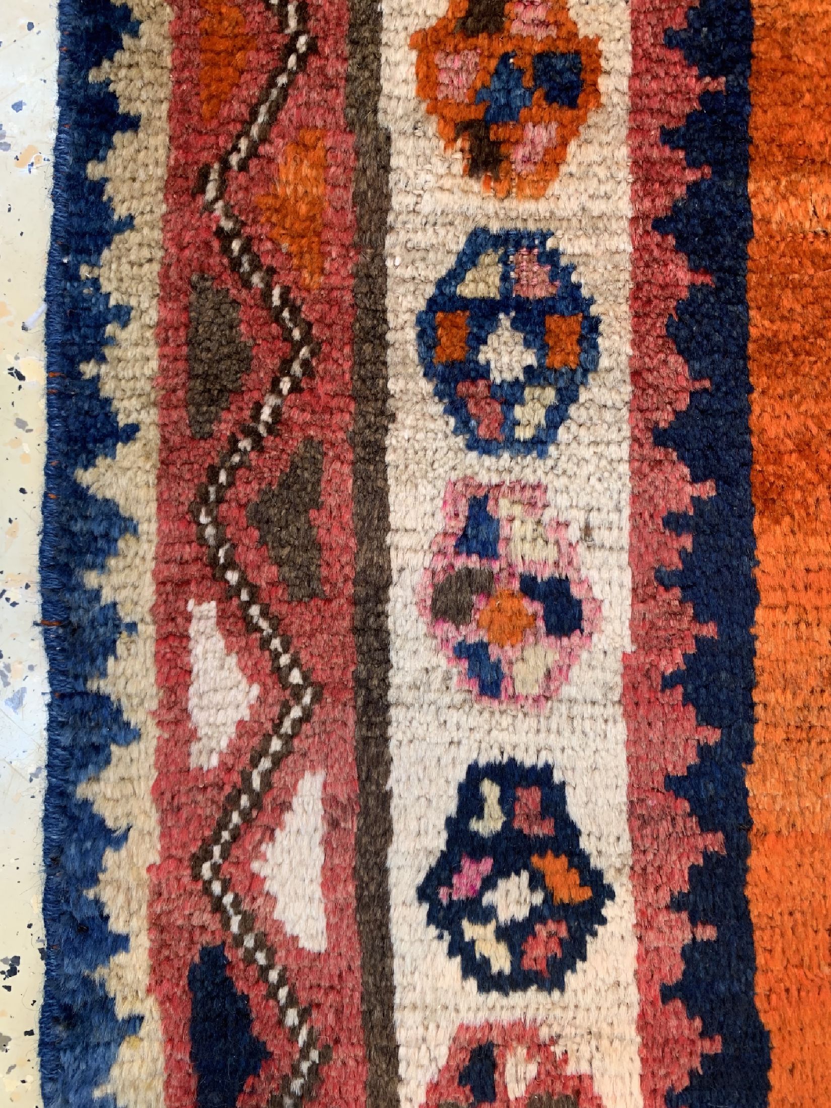 Detail c: Ghaschgai Gabbeh, Persien, um 1900, Wolle auf Wolle, ca. 245 x 116 cm, EHZ: 3