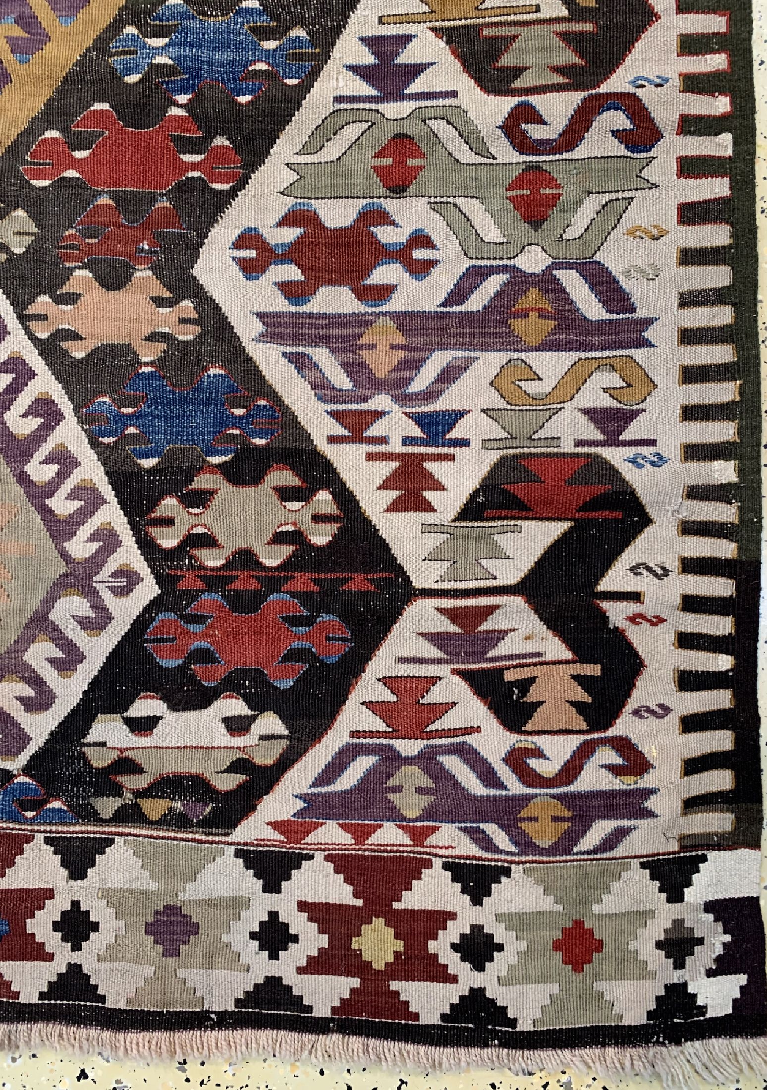 Detail a: Aydin Kelim antik(2 Bahnig), Türkei, 19.Jhd, Wolle auf Wolle, ca. 304 x 143 cm, EHZ: 2-3