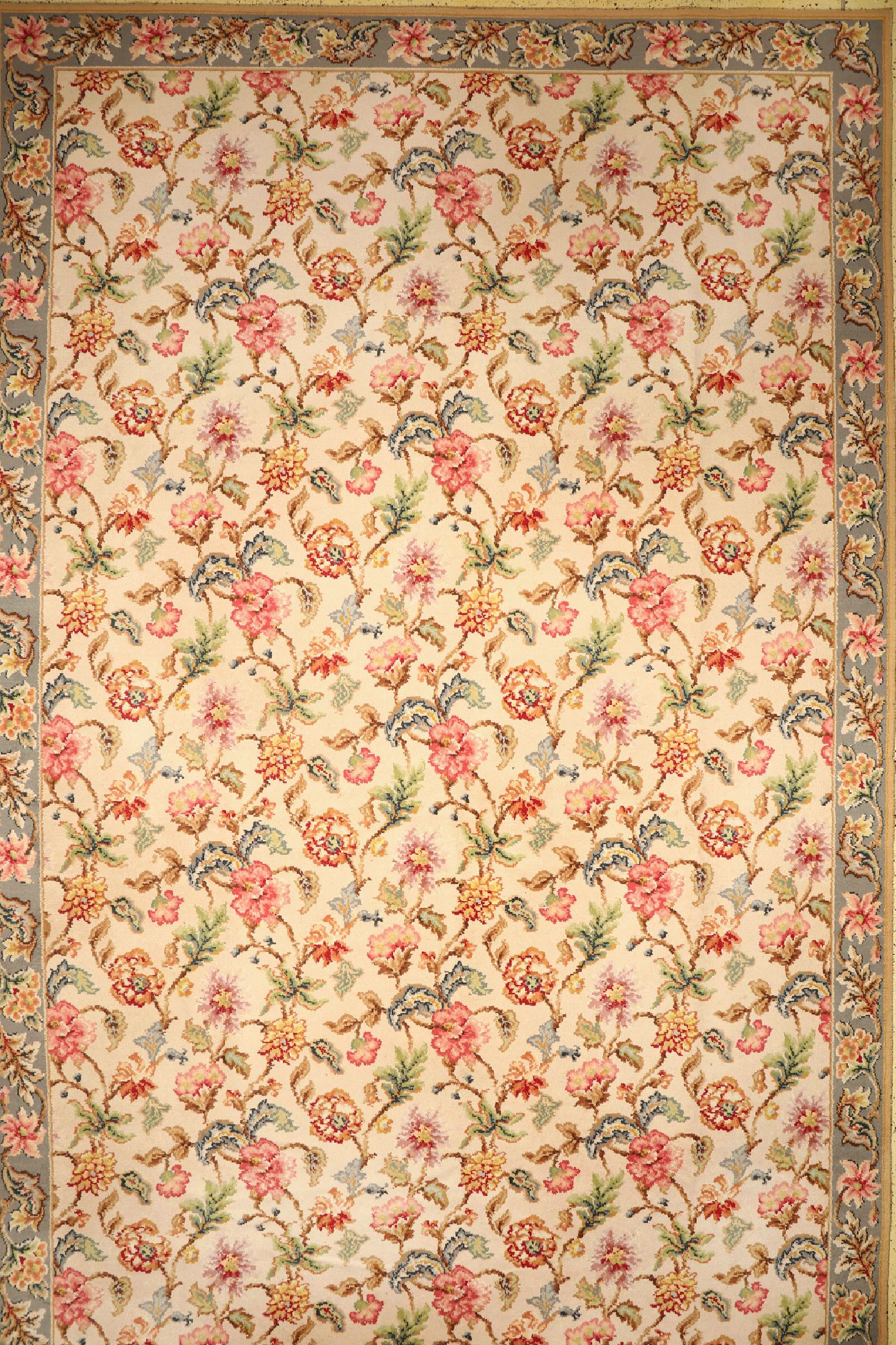 Maschinengewebt, Europa, ca. 50 Jahre, Wolle auf Baumwolle, ca. 510 x 310 cm, EHZ: 1-2