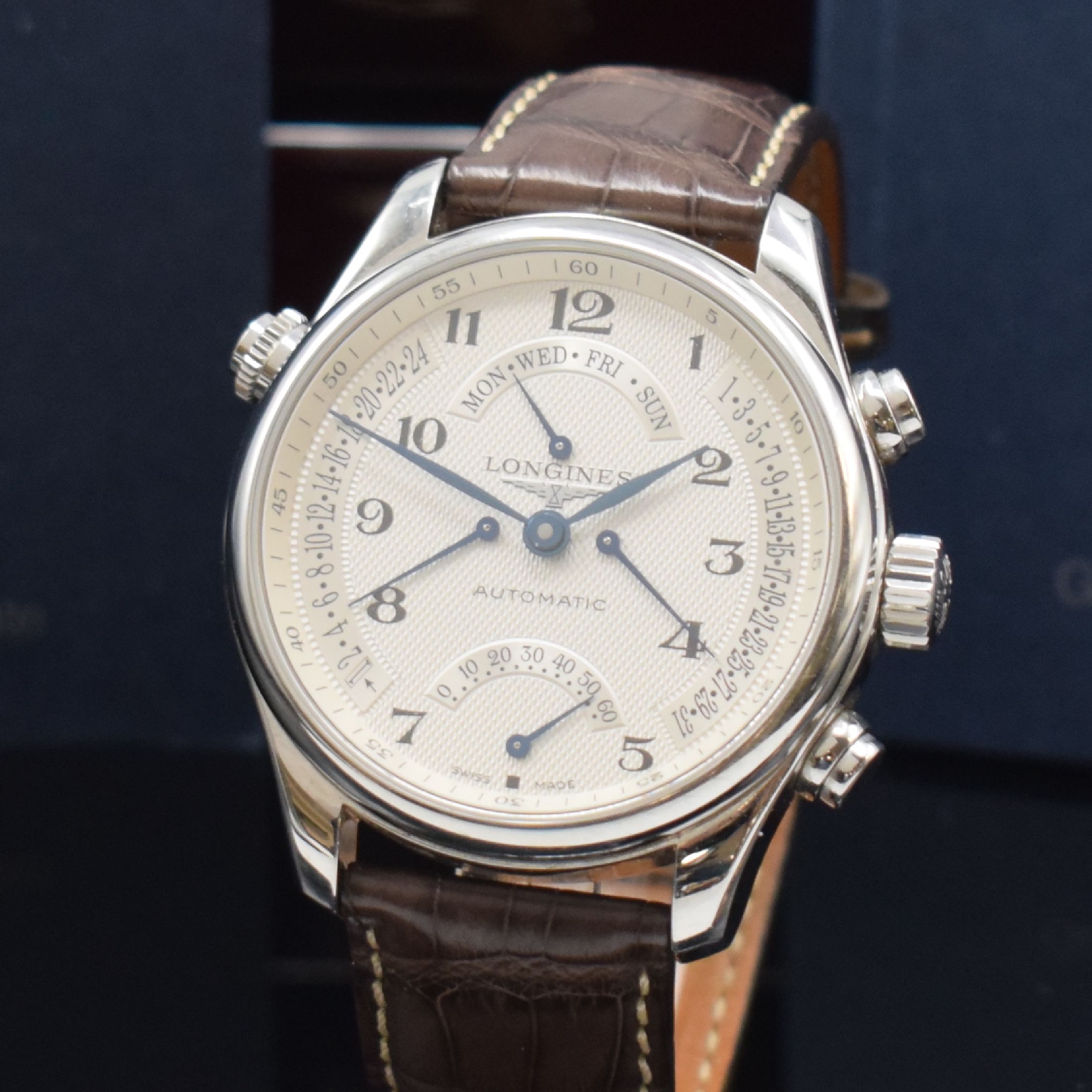 Detail a: LONGINES Herrenarmbanduhr aus der Master Collection Referenz L2.717.4, Automatik, Edelstahlgeh. inkl. orig. Lederband m. dopp. Faltschl., beids. ...
