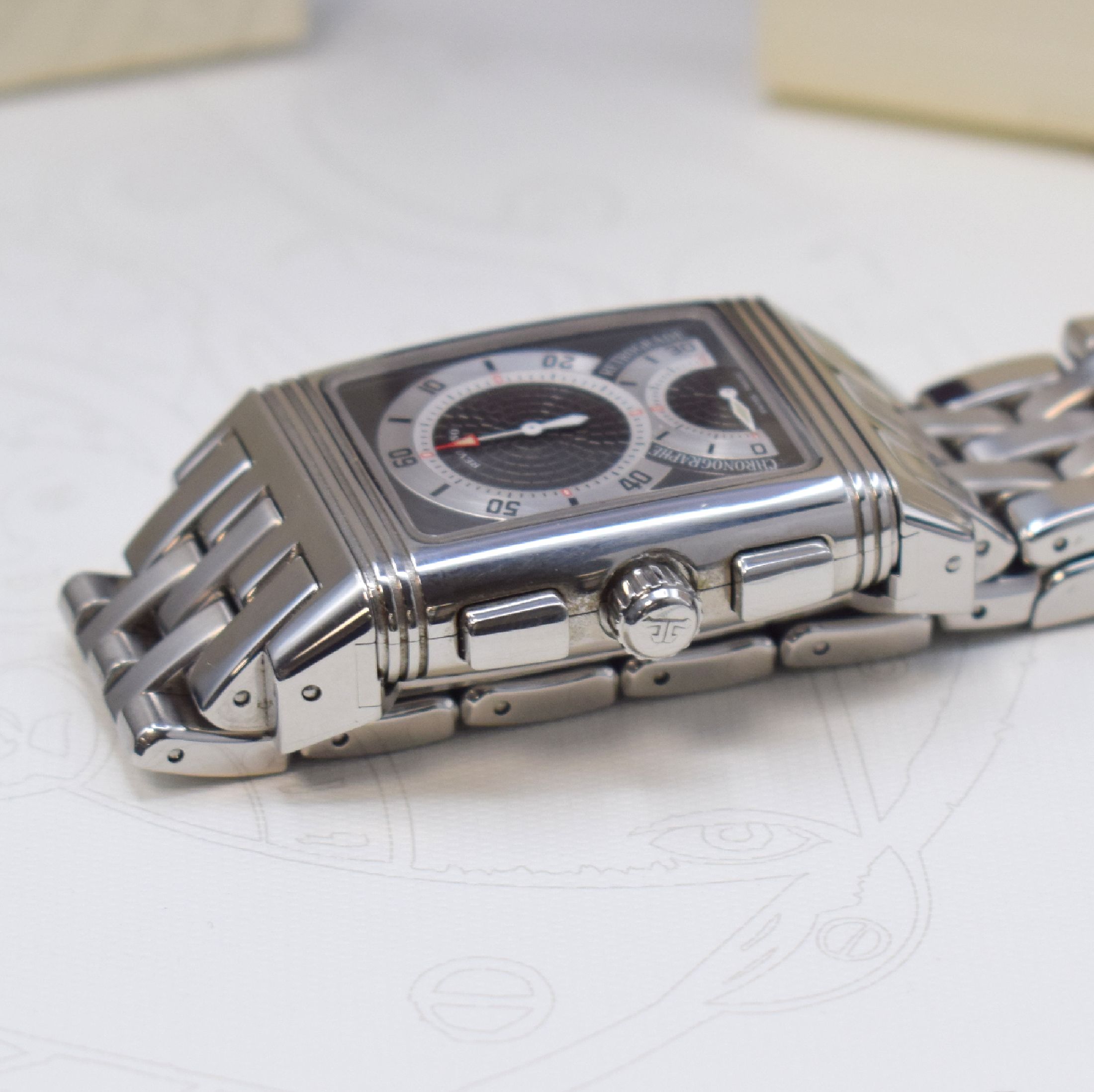 Detail d: Jaeger-LeCoultre Herrenarmbanduhr Modell Reverso Gran Sport Chronograph Referenz 295.8.59, Handaufzug, um 180 Grad drehb. Wendegehäuse in Edelstahl ...