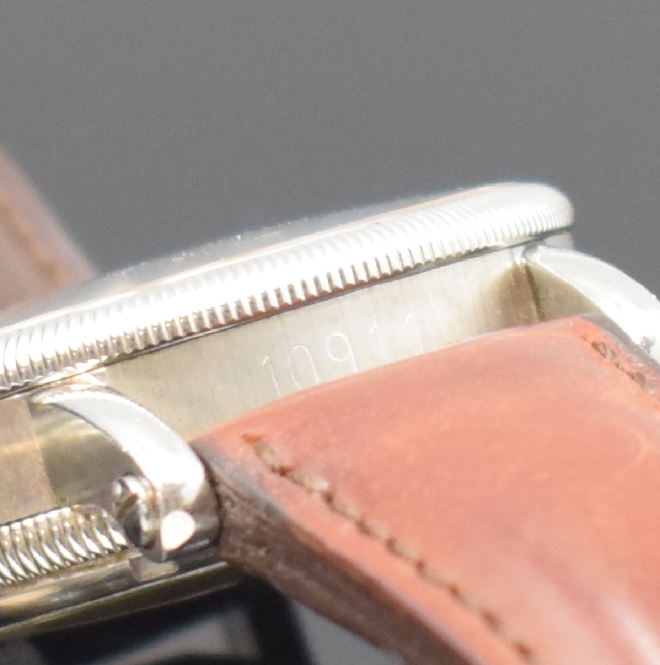 Detail e: CHRONOSWISS Armbandchronometer mit Chronograph Referenz CH 7523, Automatik, Schweiz um 1994, Edelstahlgeh. inkl. Lederband m. orig. Dornschl., beids. ...