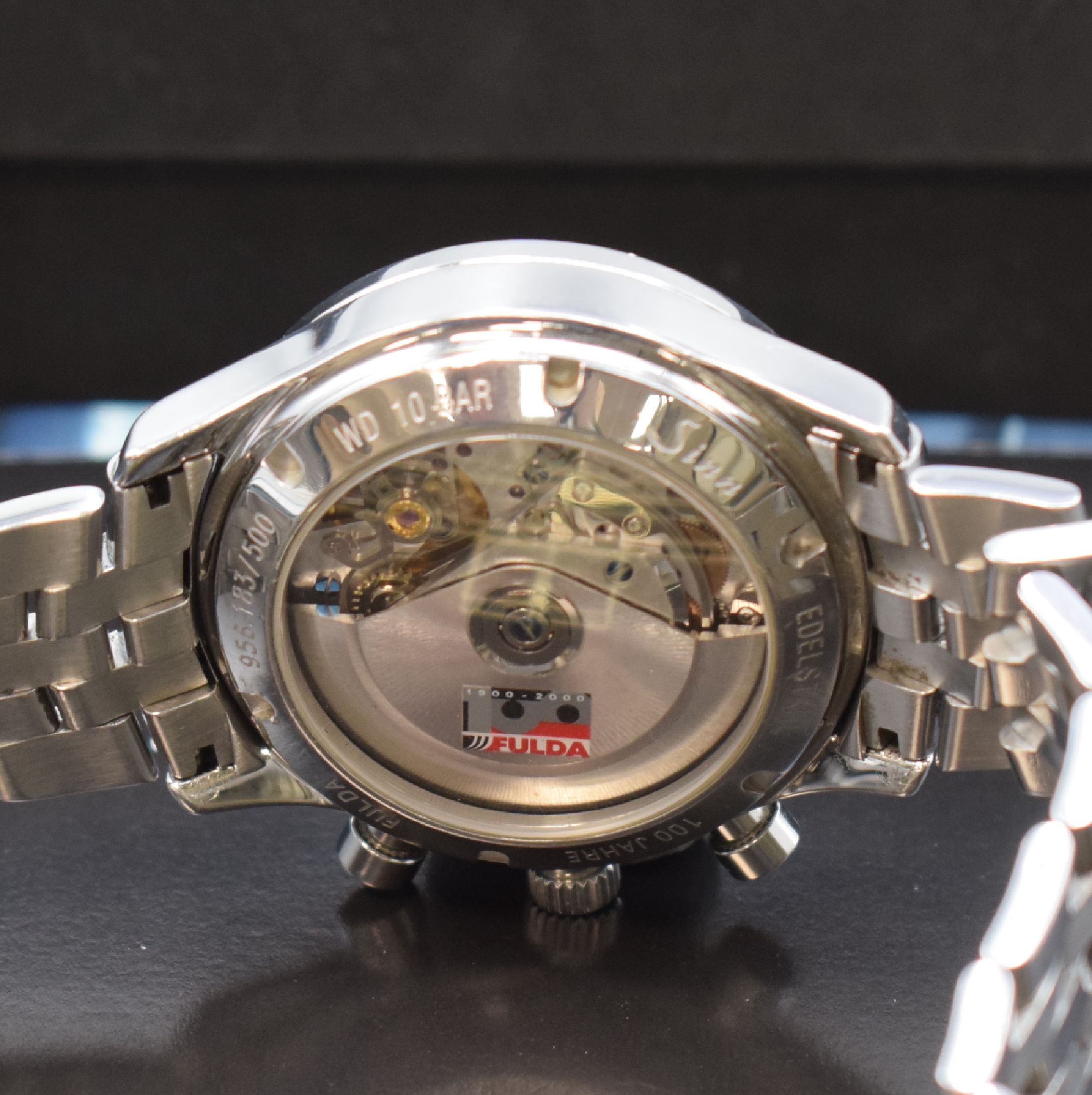 Detail e: SINN 100 Jahre FULDA auf 500 Stück limitierte Herrenarmbanduhr mit Chronograph, Deutschland 2000, Automatik, herausgegeben anl. 100 jährigen ...