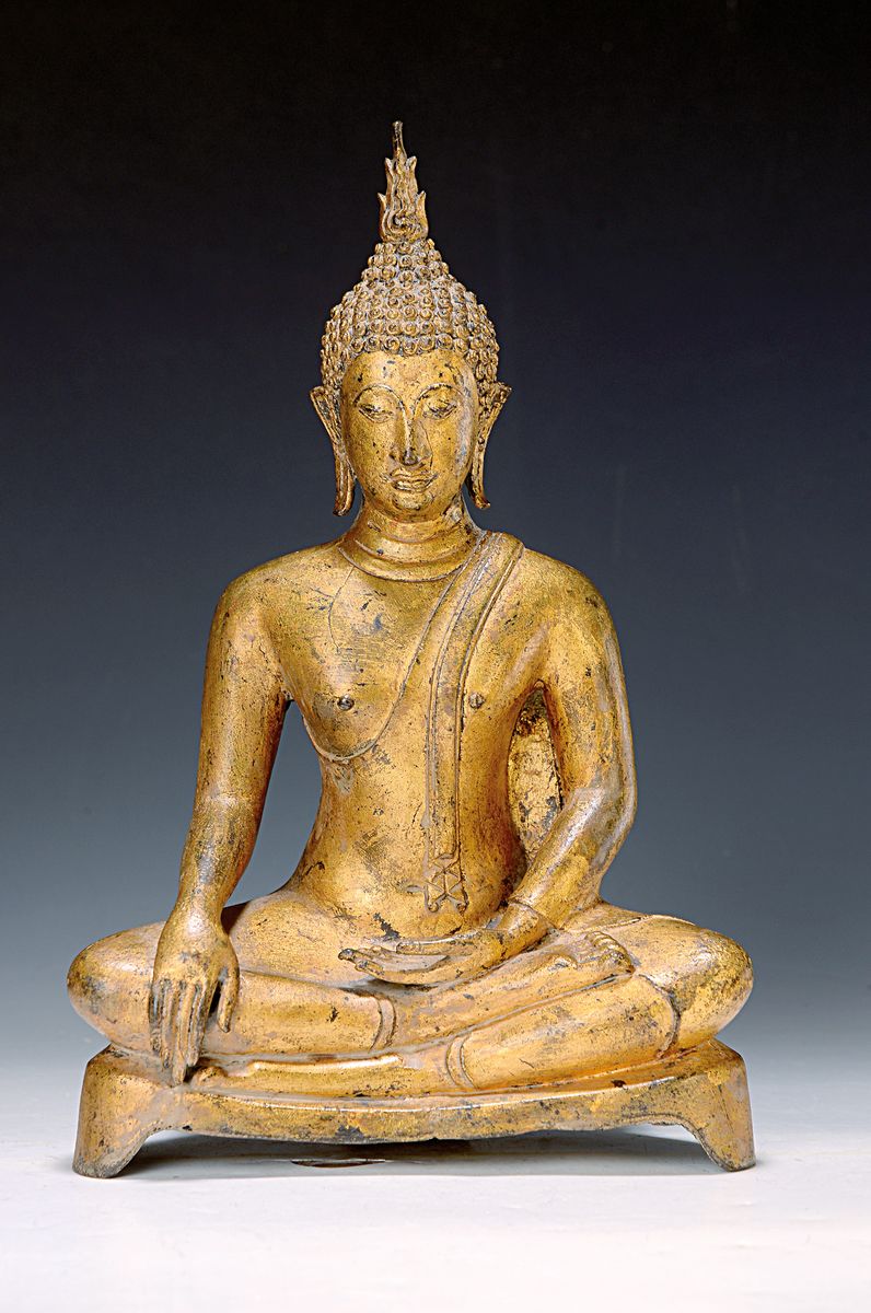 Sitzender Buddha, Thailand, 19. Jh., Rattanakosin Periode, Bronze, vergoldet, auf einem dreibeinigem Thron, Bhumisparsa und Dhyana Mudra, guter ...