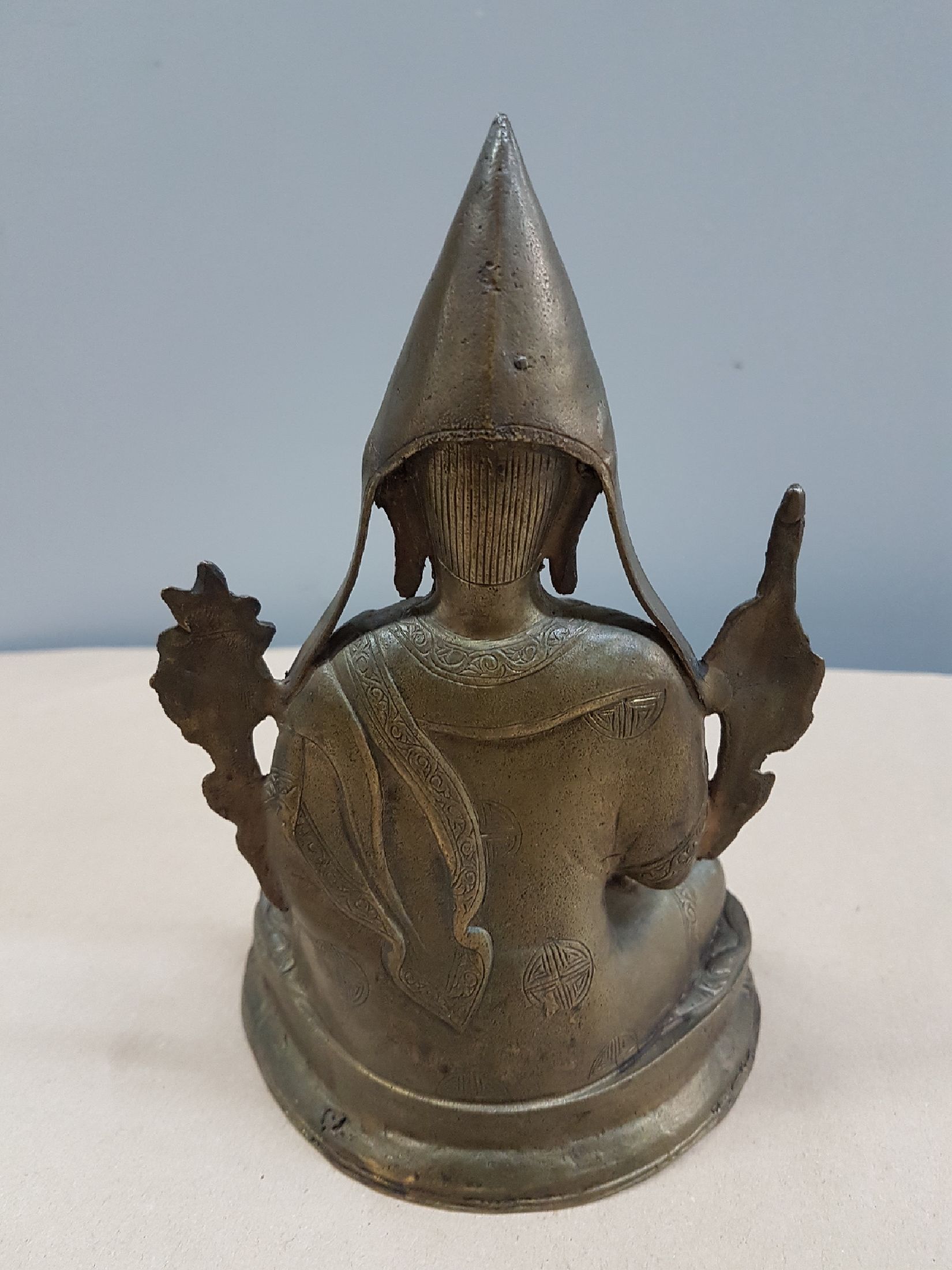 Detail d: Tsongkappa/Gelbkappenmönch, 19. Jh., Bronze, ca. 19 x 13x 10 cm