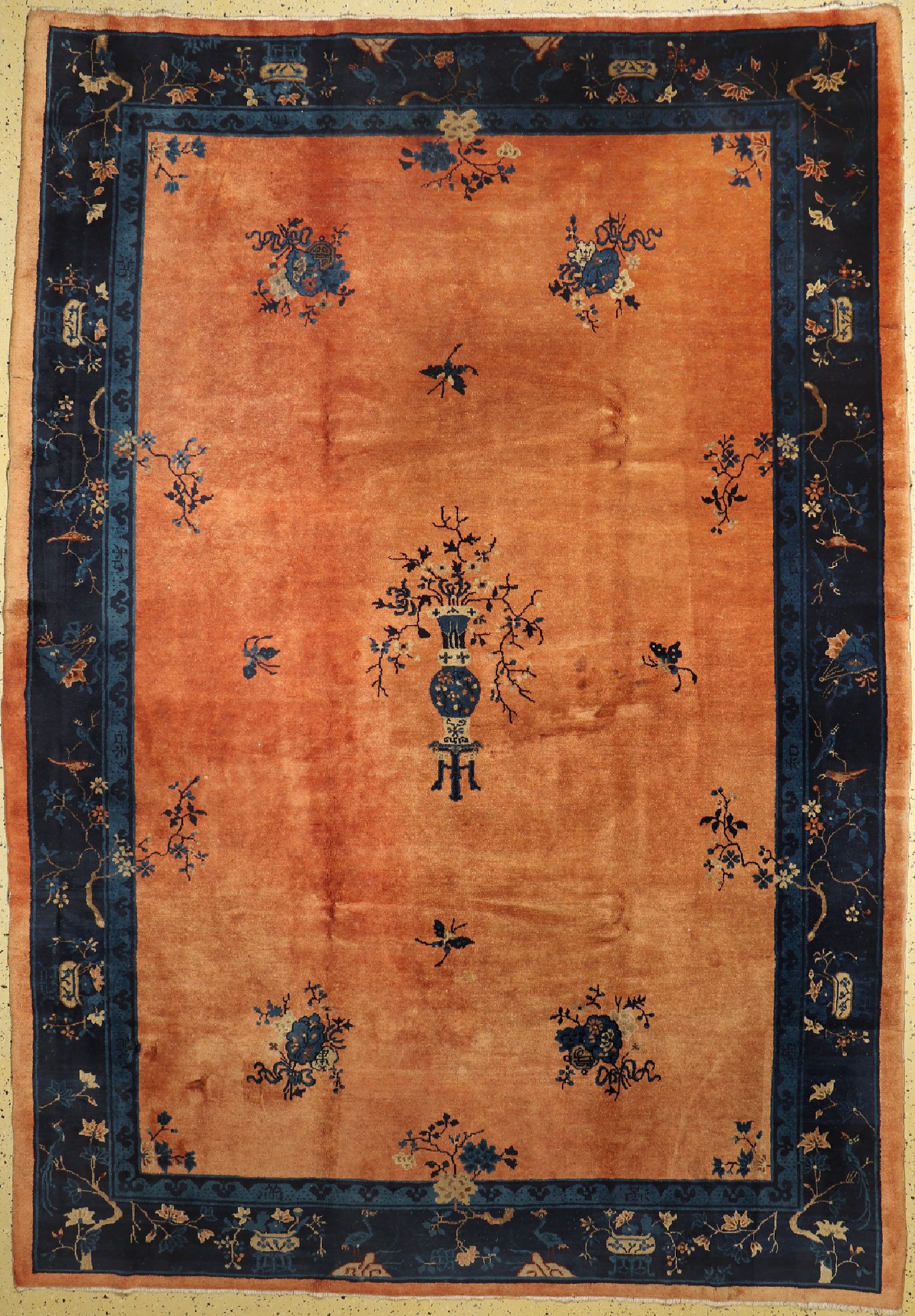 Peking antik, China, um 1900, Wolle auf Baumwolle, ca. 350 x 245 cm, EHZ: 2, ( kleine Flecken & Restaurierungen)