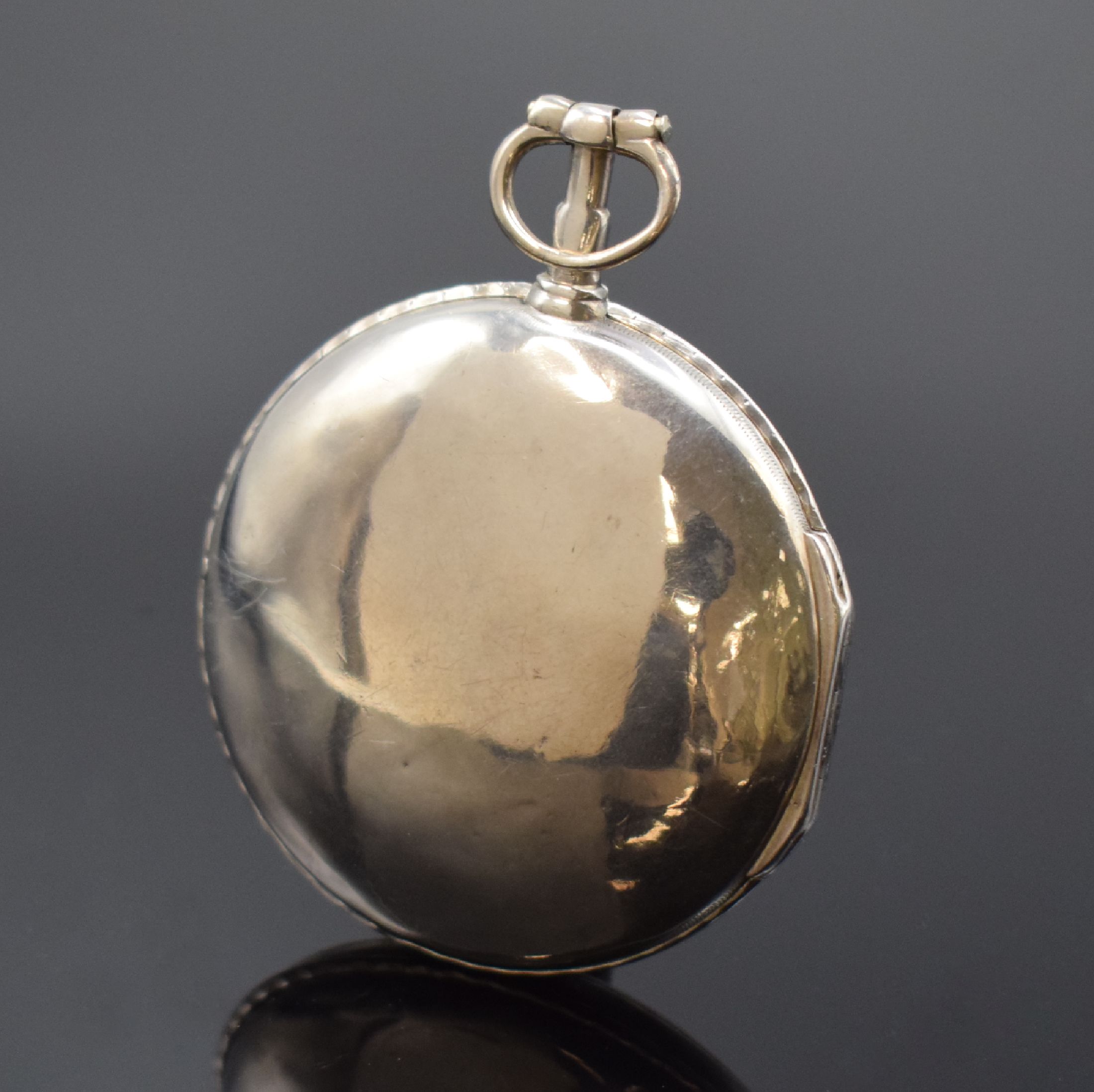 Detail a: Interessante Spindeltaschenuhr mit offener Unruh und Emailmalerei, Frankreich um 1820, Silbergehäuse, silb. guill. Zifferblatt m. Emailmalerei, ...