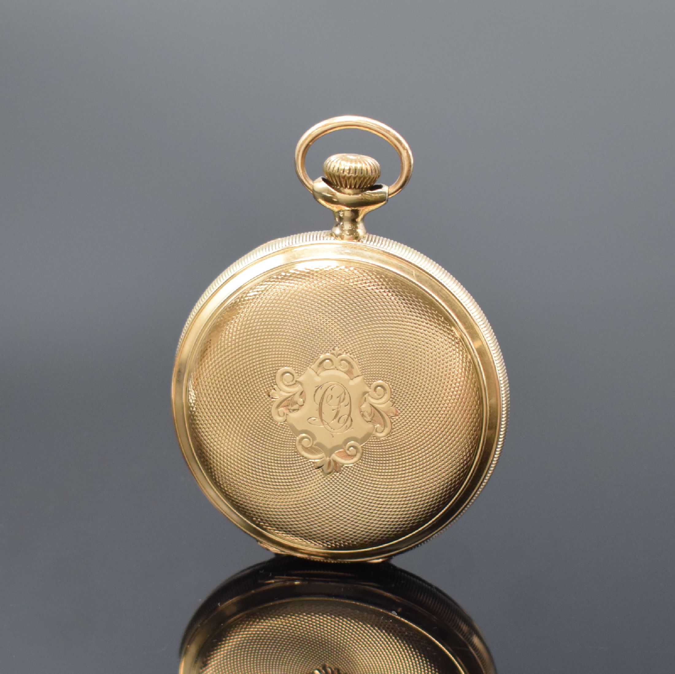 Detail b: WALTHAM Savonette in RoseG 585/000, USA um 1905, Emailzifferbl. m. röm. Zahlen u. roter arab. Minuterie, Cuvette m. Widmung, Ankerwerk m. Komp.-Unr. ...