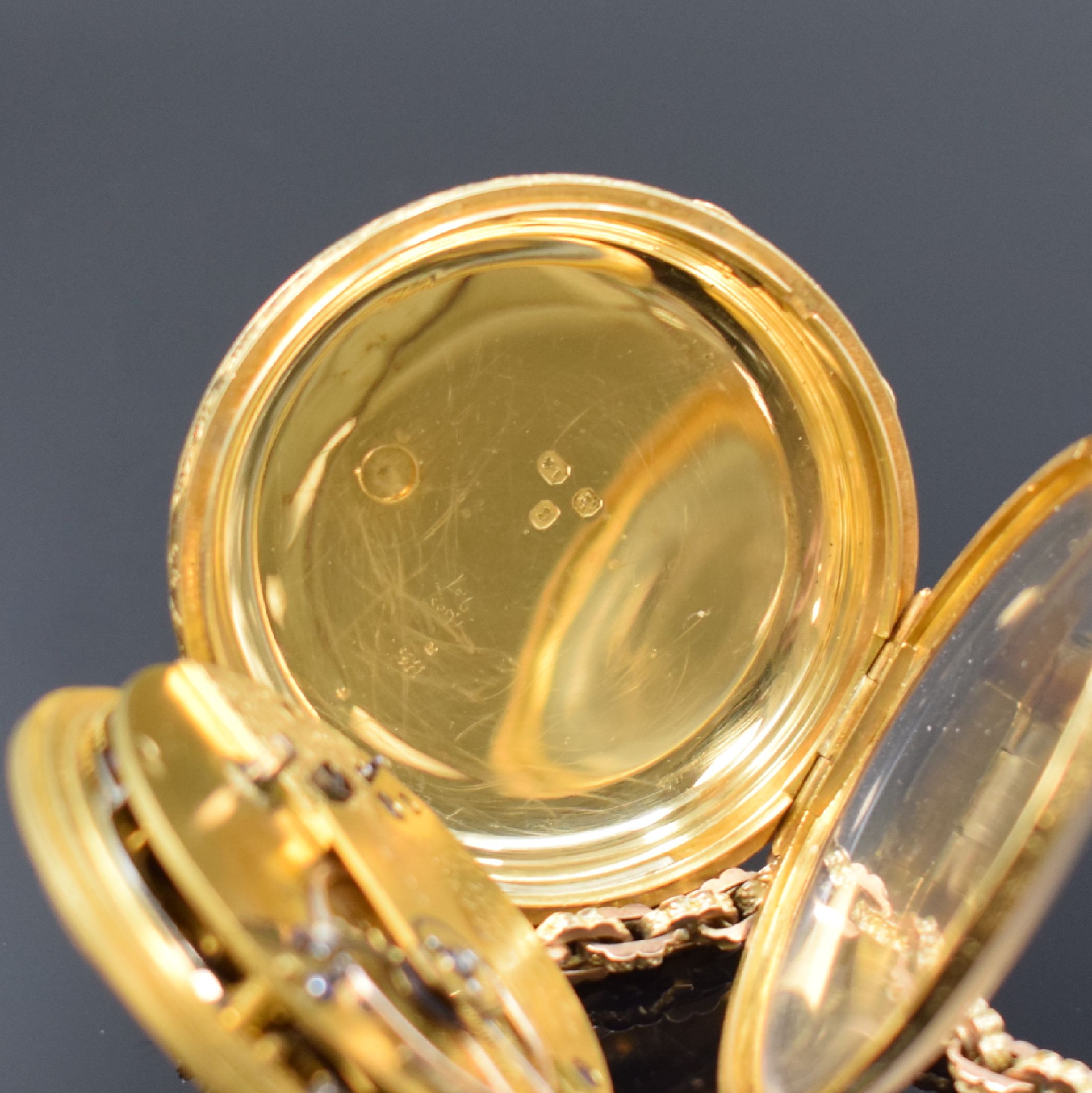 Detail f: R. SOHNSON Sheffield offene Taschenuhr in GG 750/000 mit Kette in GG/RG 375/000, England um 1840, 3-teil. Gehäuse, gold. Zifferblatt m. röm. ...